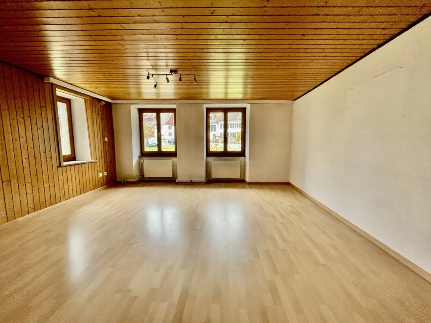 Core Zone Property with Development Potential in Grindel SO - Photo 6 of 9