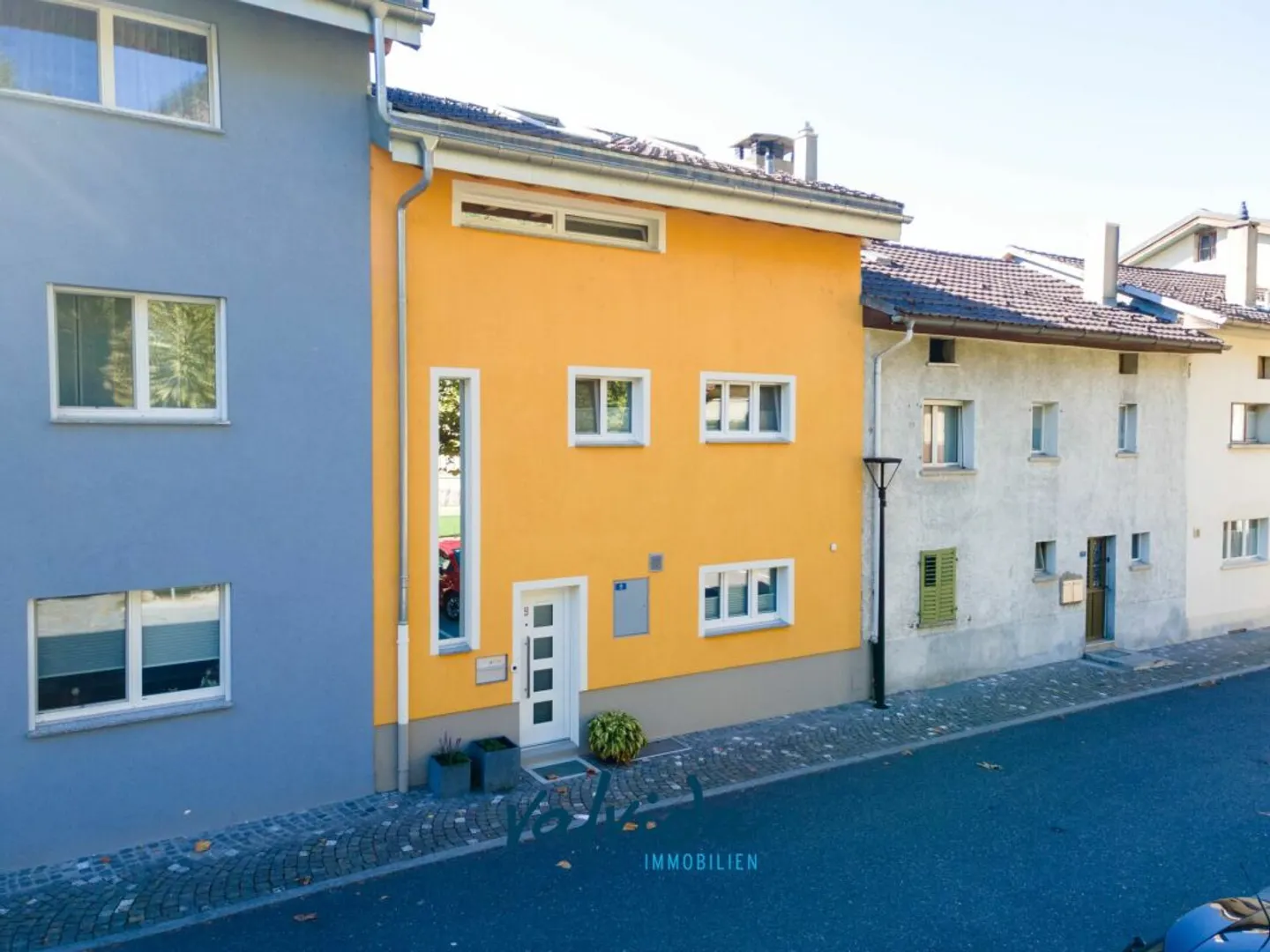 Geräumiges Reihenhaus in Gampel - Foto 3 von 13