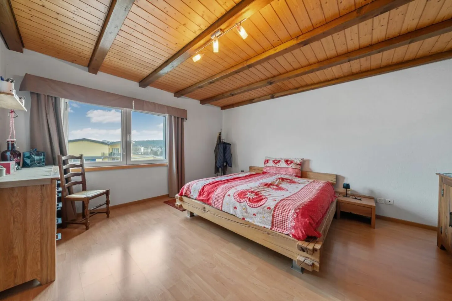 SPACIOUS LIVING - Photo 6 of 11
