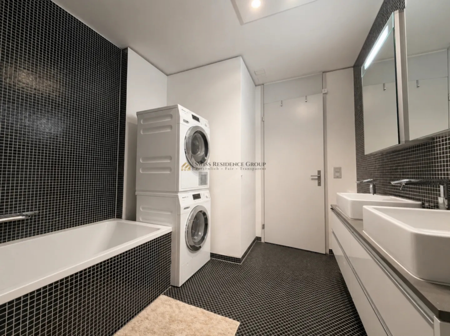 Appartamento elegante con loggia generosa in una posizione privilegiata nel quartiere 5 - Foto 6 di 9