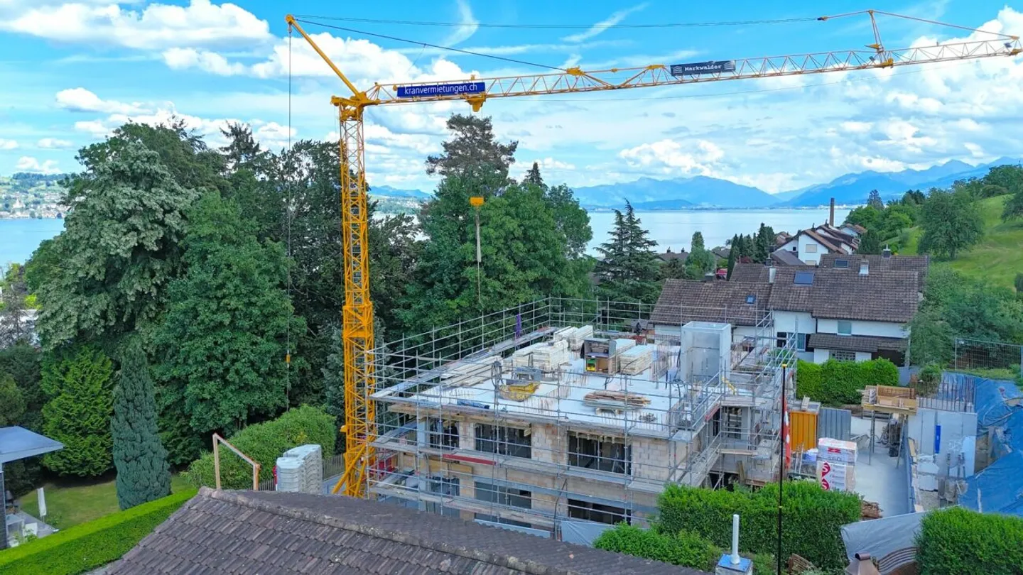 LA CORONAZIONE DELLA CASA PRENDE FORMA - ATTICO IN COSTRUZIONE - Foto 2 di 13