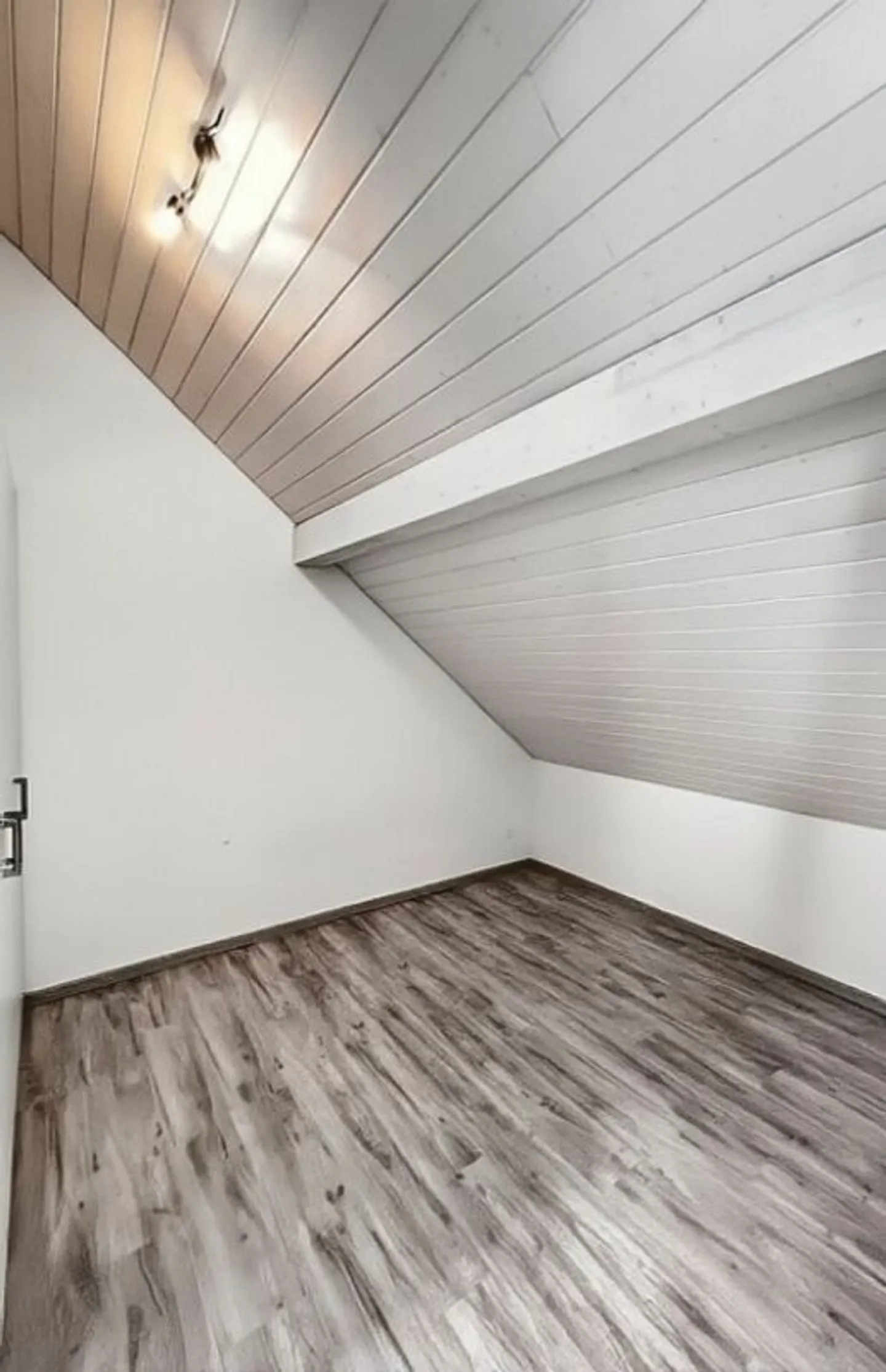 Quiet 1.5-room apartment in idyllic location - Photo 9 of 10