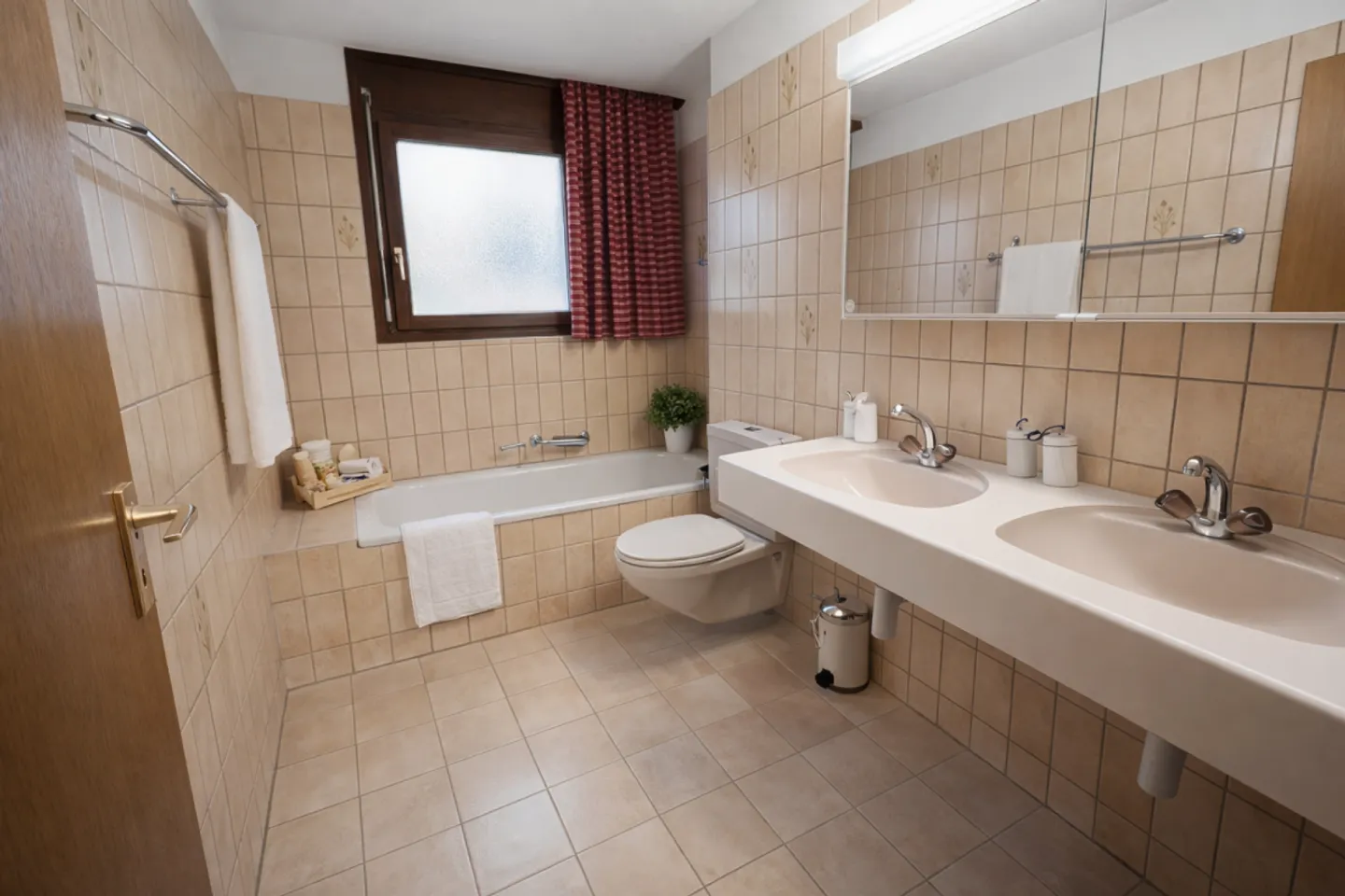 QUIET | FAMILY FRIENDLY | NEAR AARAU - Photo 6 of 10