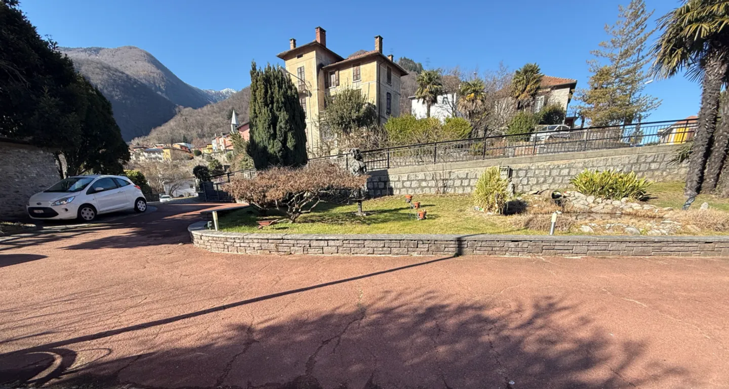 Casa storica a Gorduno - Foto 3 di 13