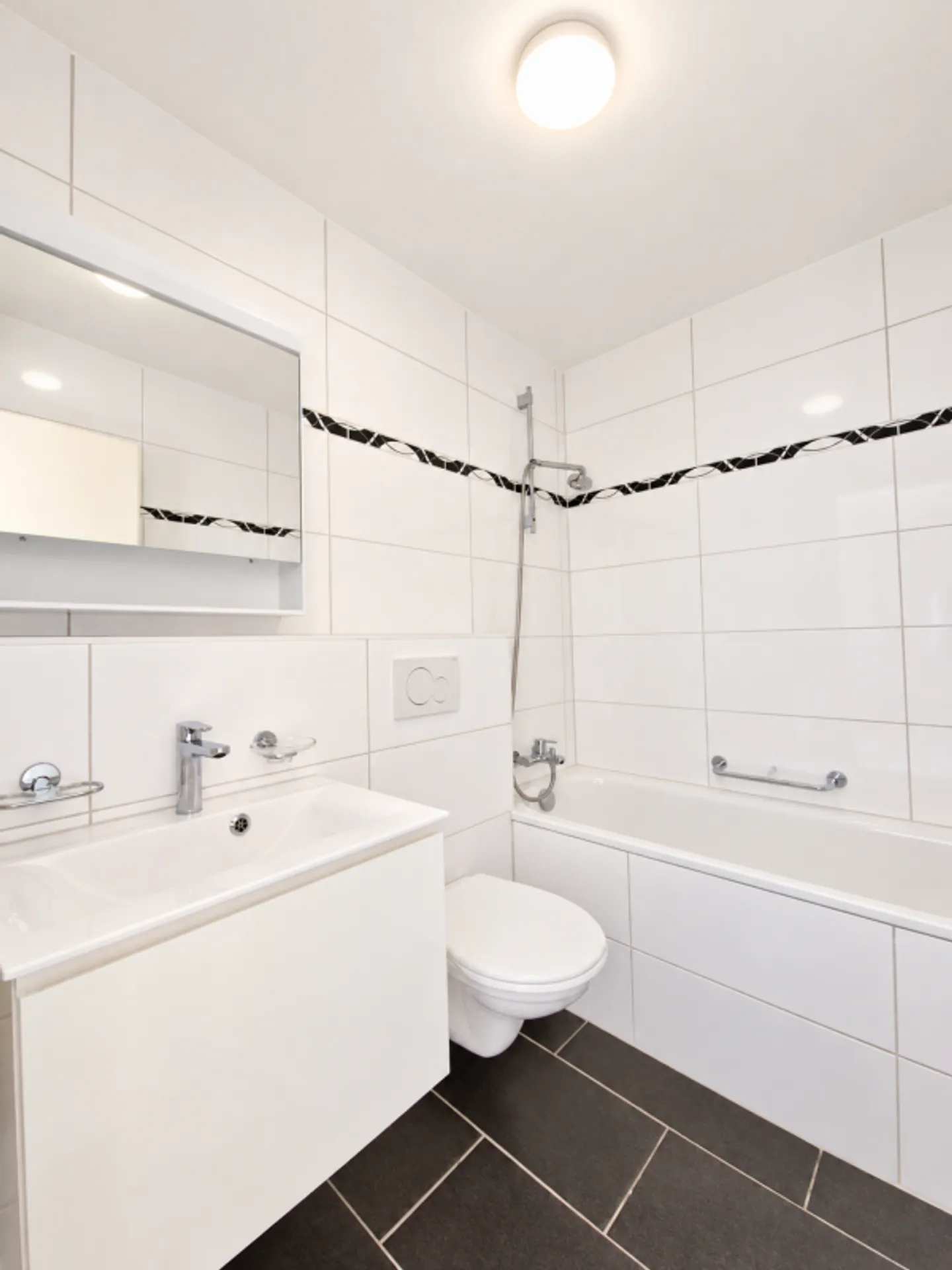 Bel appartement moderne à Perrefitte - Photo 5 sur 11