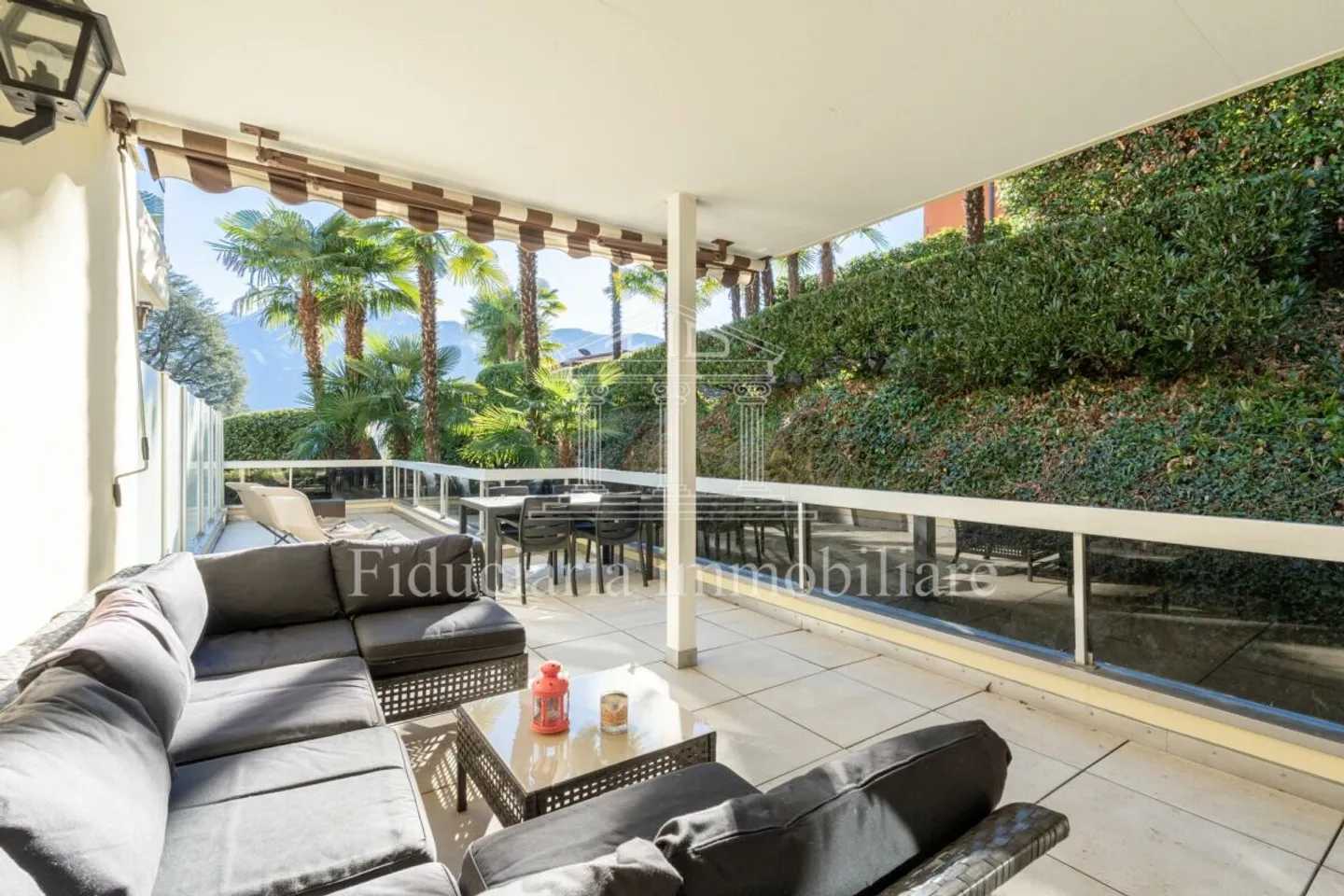 ASCONA - Appartamento 2,5 locali con grande terrazza, a pochi passi dal centro - Foto 1 di 8