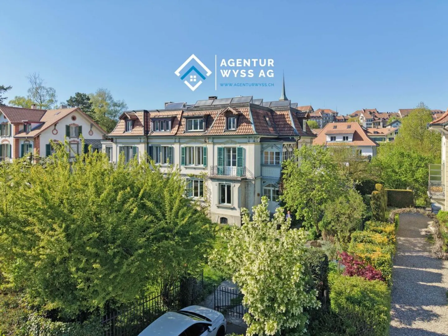 Charmantes Einfamilienhaus in Burgdorf - Foto 1 von 13