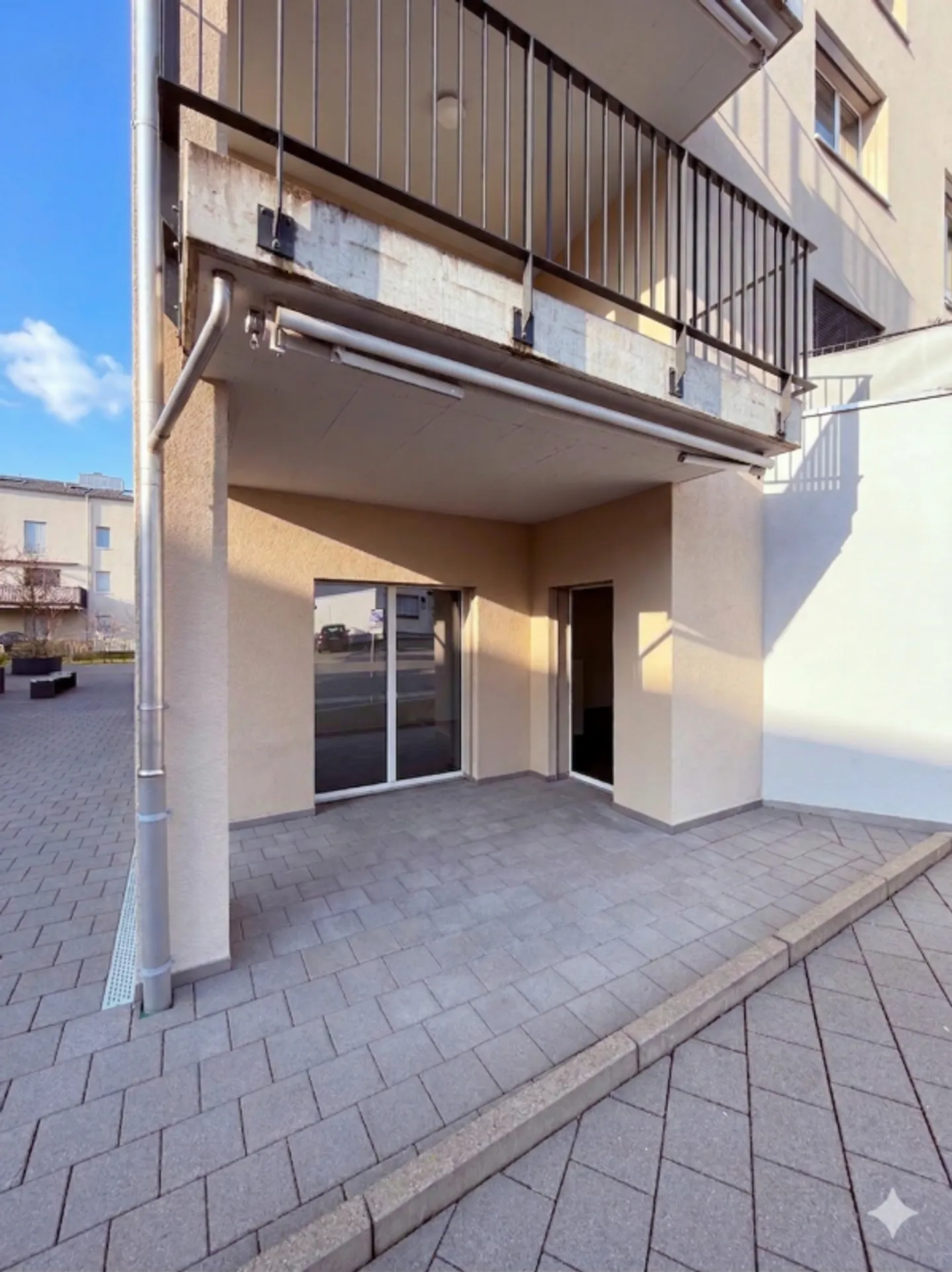 Your business in a central location in Neudorf - Photo 6 of 11