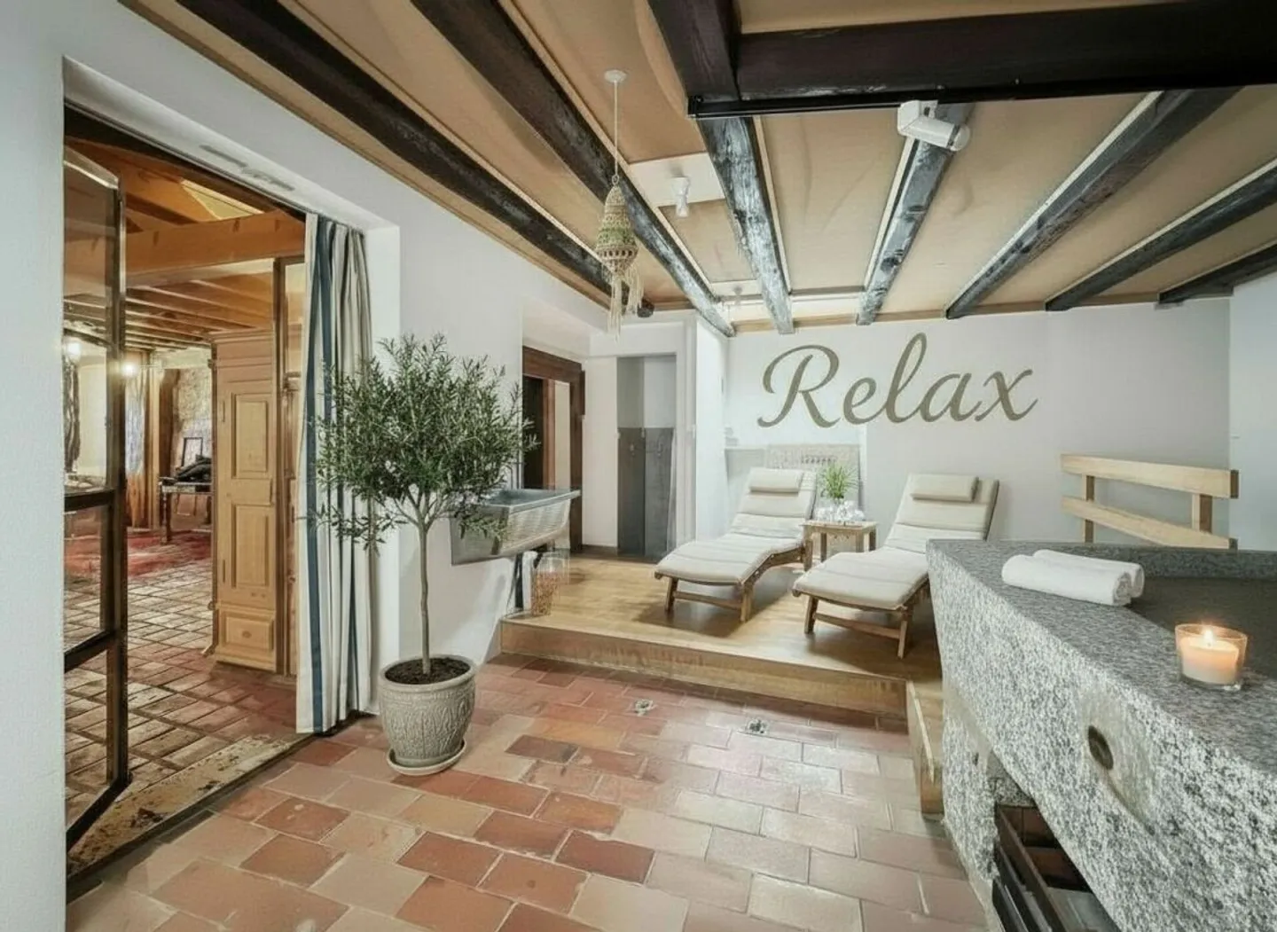 TRIPLEX APARTMENT IN A BEAUTIFUL WINEMAKER HOUSE - Photo 8 of 13