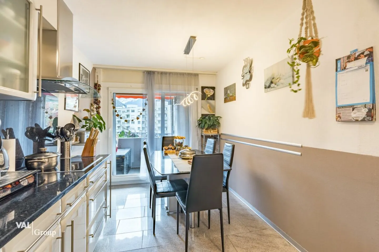 Living with Comfort and View - 4.5-Room Apartment in the Best Location of Visp - Photo 6 of 12