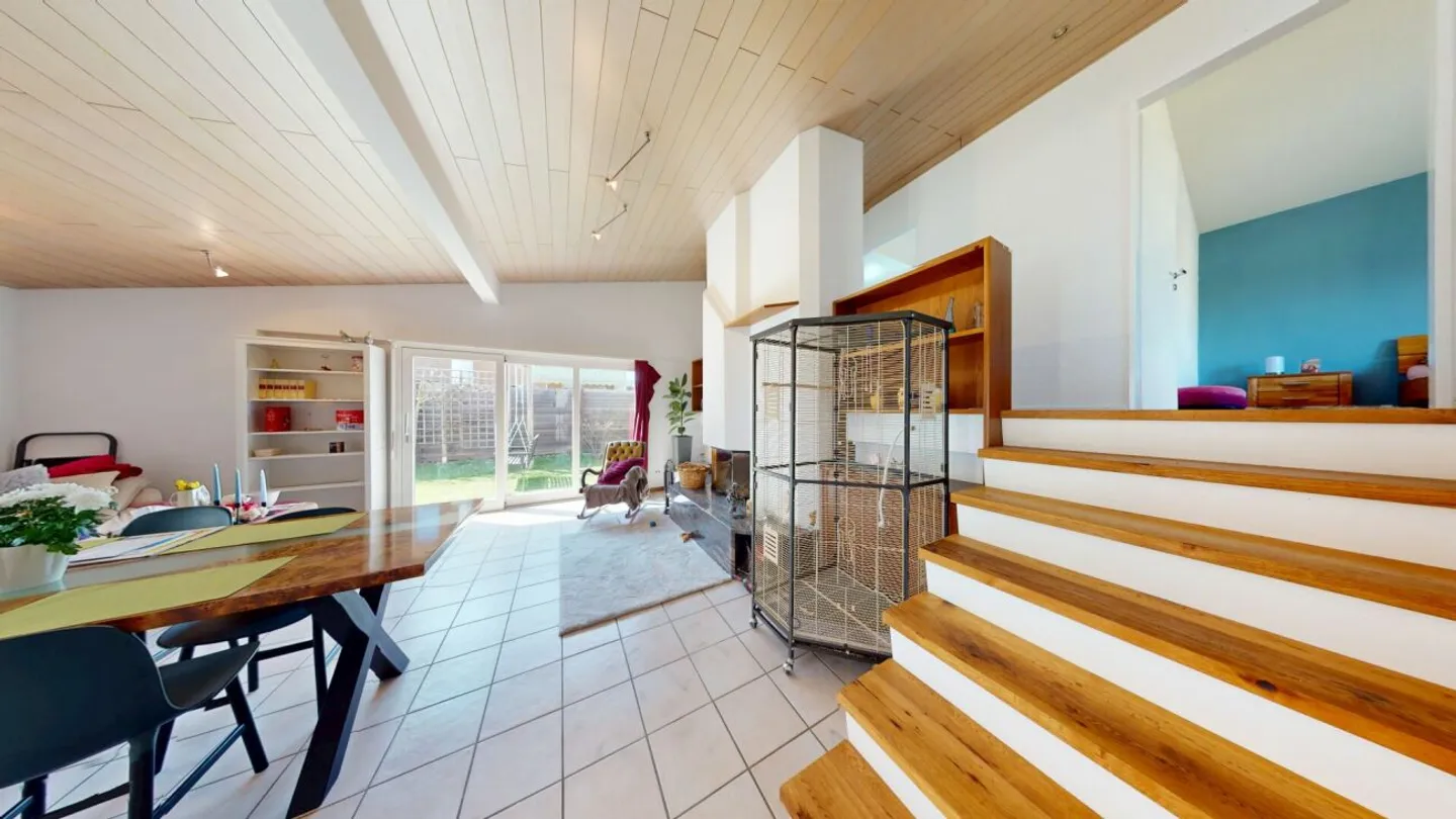 Family Dream in Zofingen - Single Family House with Large Garden and Lots of Potential - Photo 7 of 13