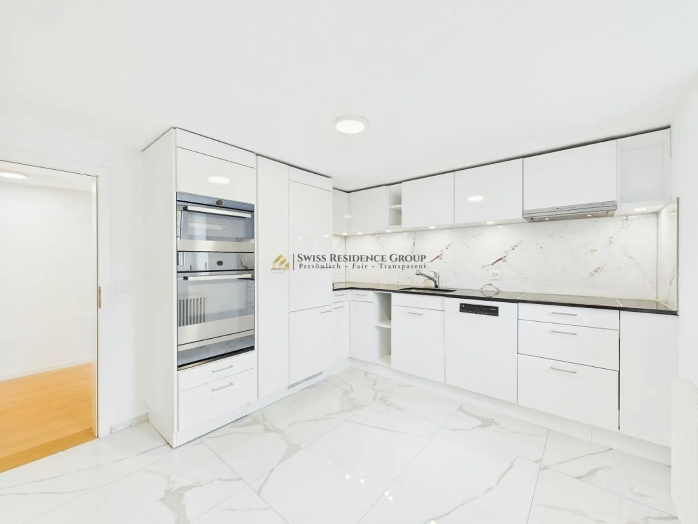 Affascinante casa bifamiliare in affitto a Küsnacht sul lago di Zurigo - Foto 5 di 13