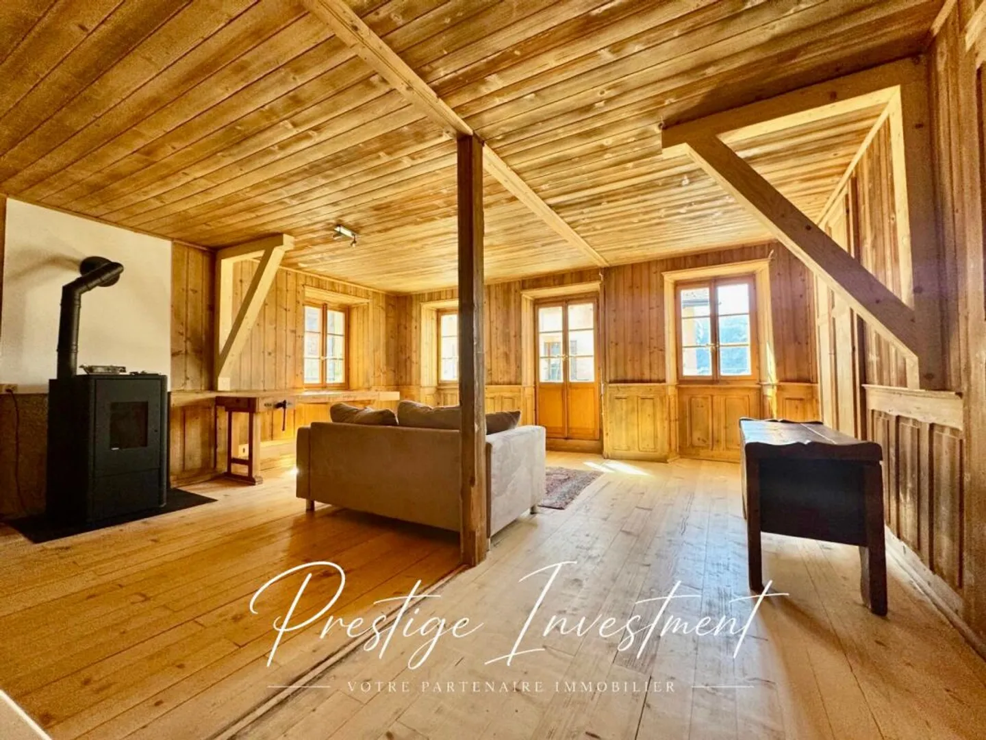 MAGNIFICENT RENOVATED DUPLEX OF 3.5 PCS + LOCAL/WORKSHOP - MASE (MONT-NOBLE) - Photo 1 of 12