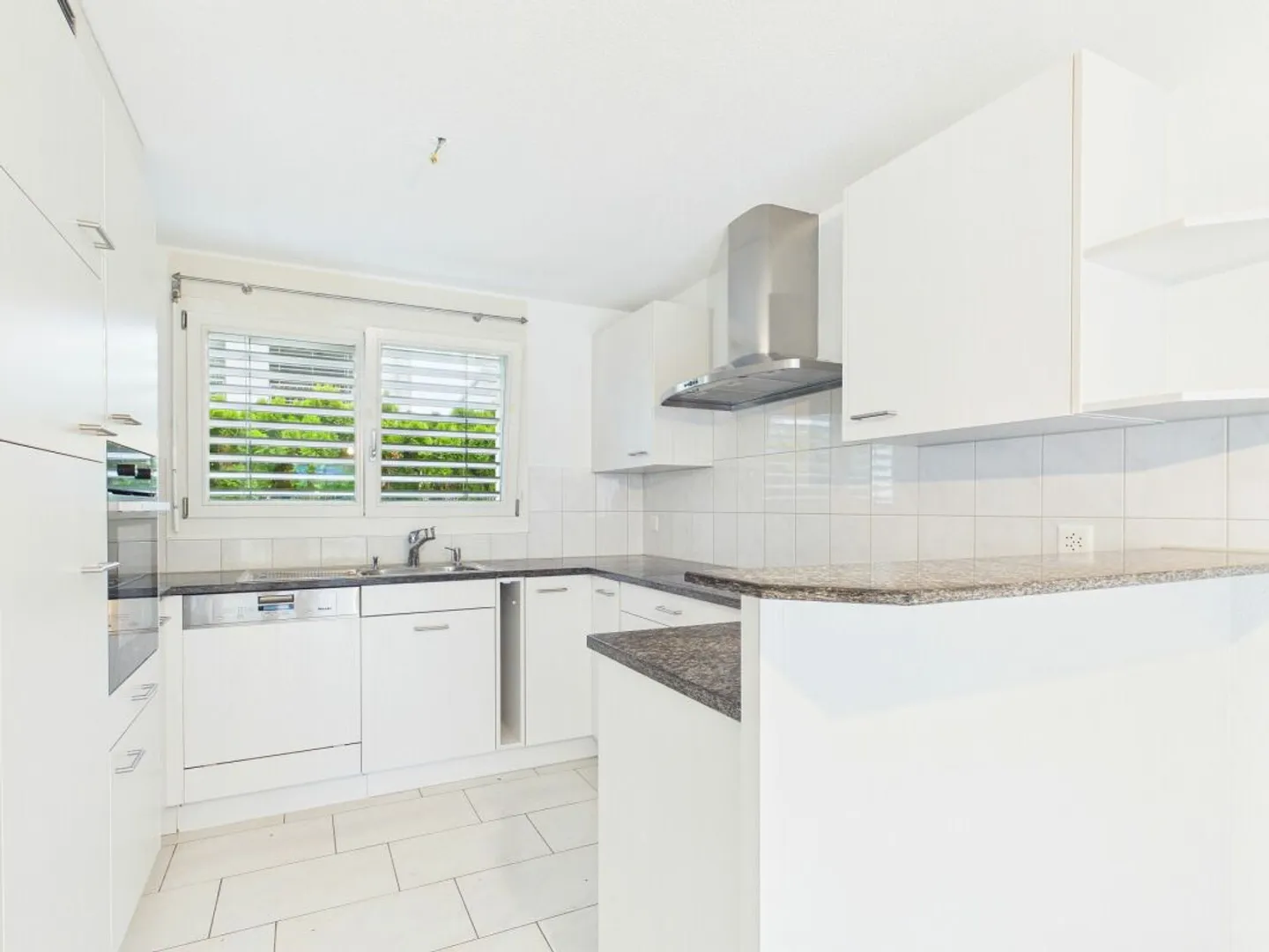Doppeleinfamilienhaus zur Miete in Dübendorf - Photo 2 sur 13