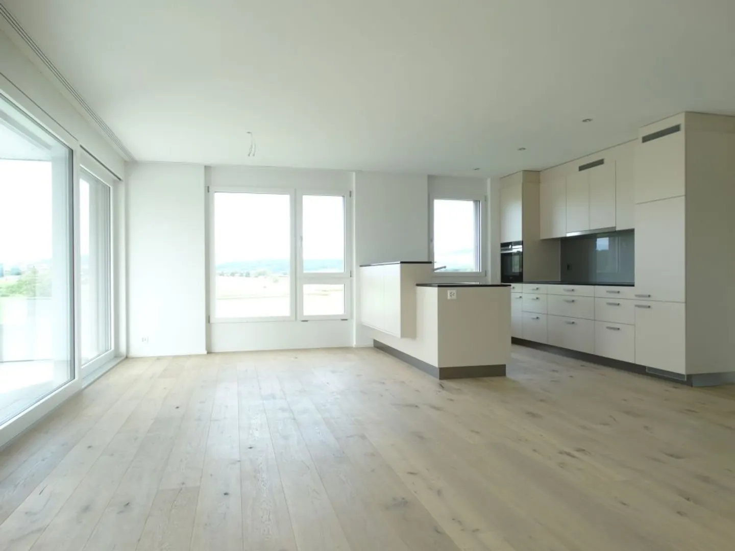 Moderne Wohnung Nähe See - Foto 1 von 8