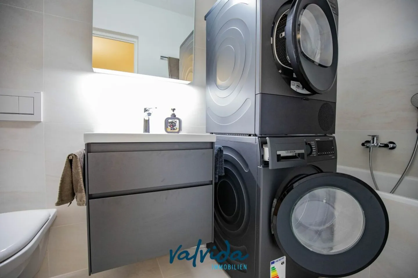 Appartement moderne avec vue sur les montagnes - Photo 9 sur 12