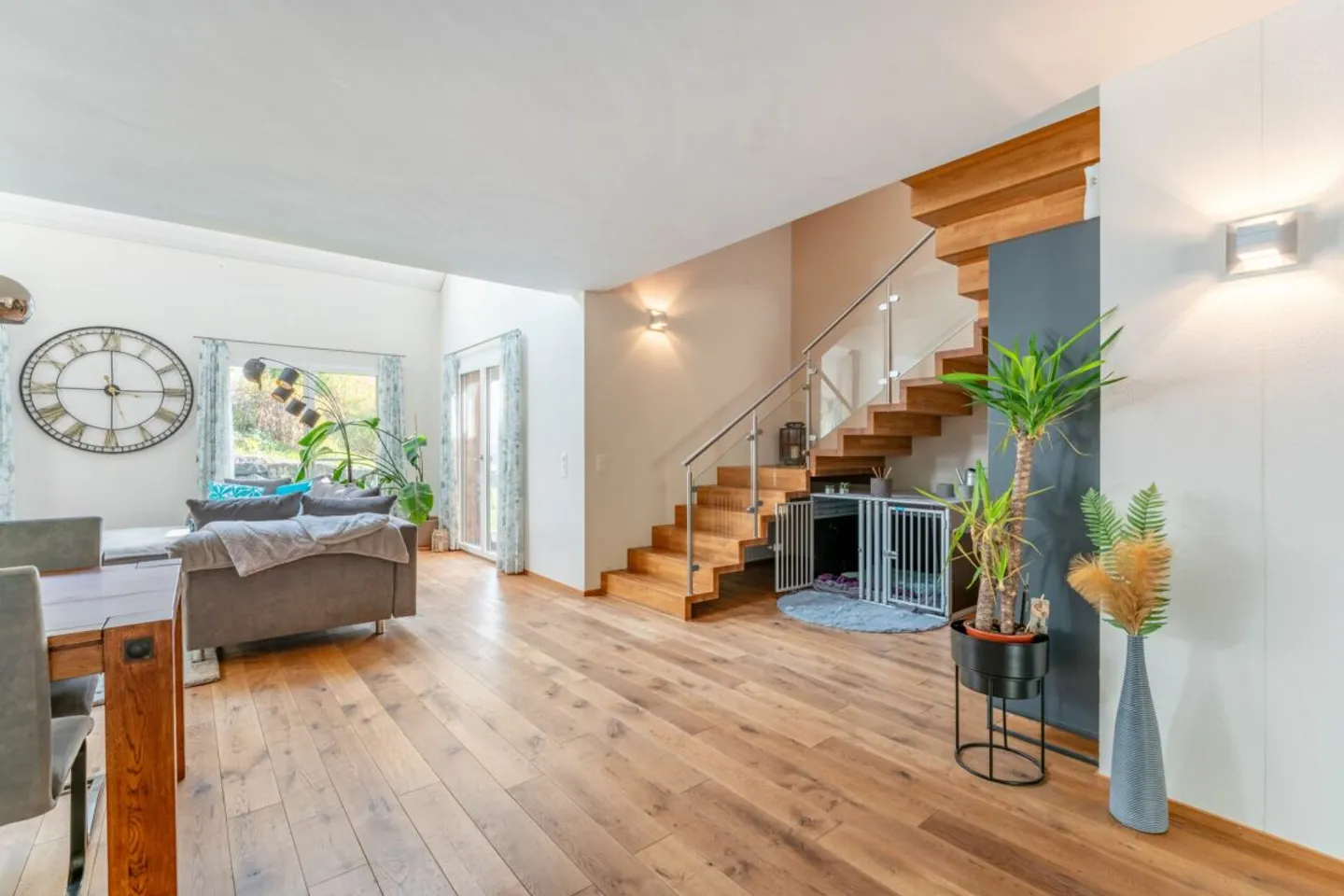 2 Parties de Maison - 11 Chambres - 370 m² de Surface Habitable - 2'468 m² d'Environnement - Photo 6 sur 13