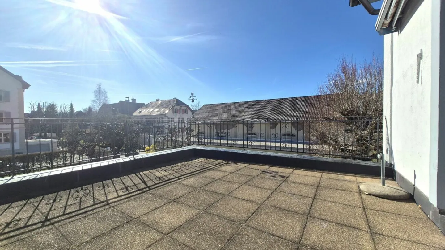 Appartement rénové avec terrasse - Photo 12 sur 13