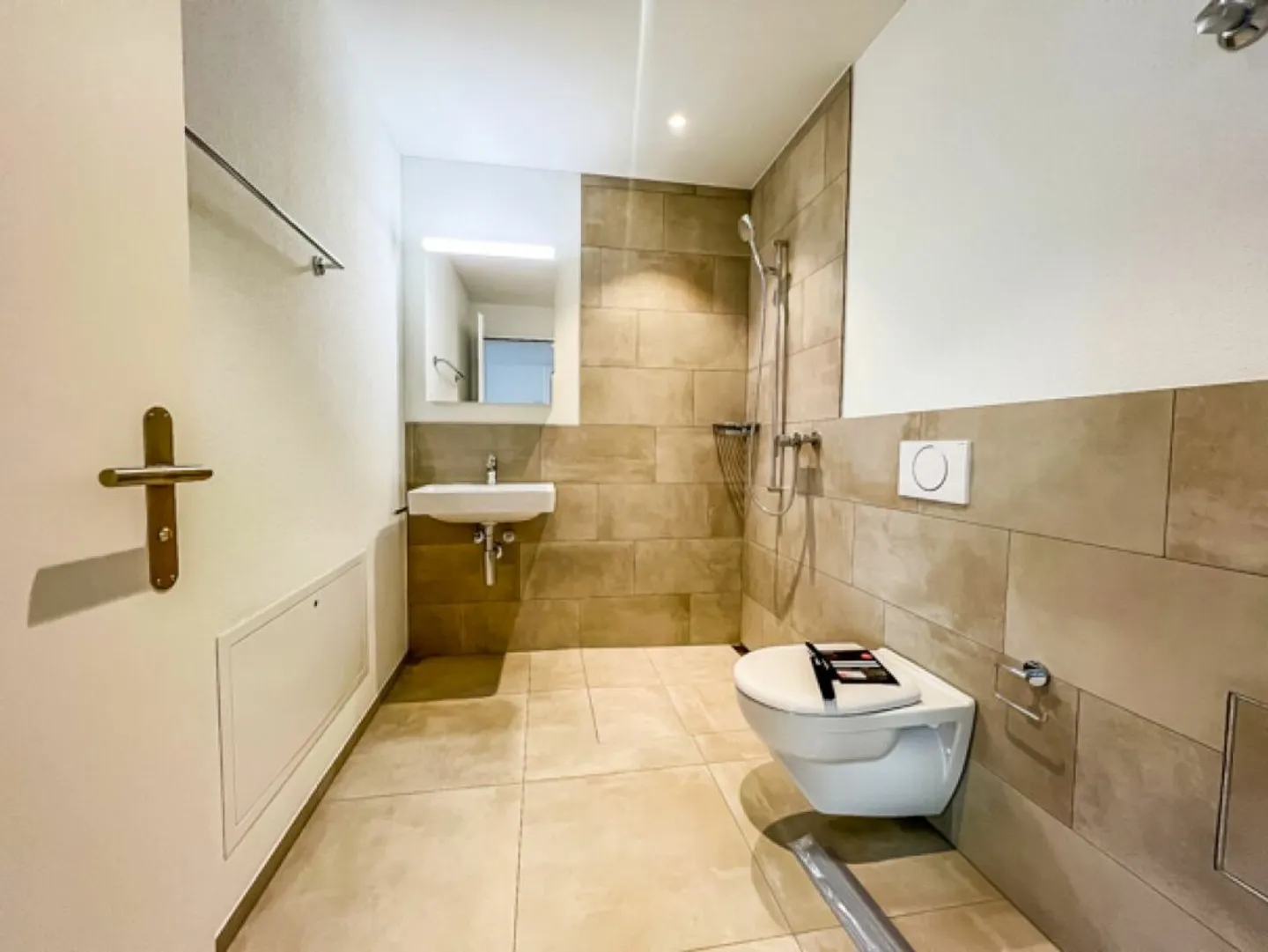 Appartamento giardino di nuova costruzione | 2,5 stanze | Vivere nel cuore di Stansstad - Foto 5 di 11