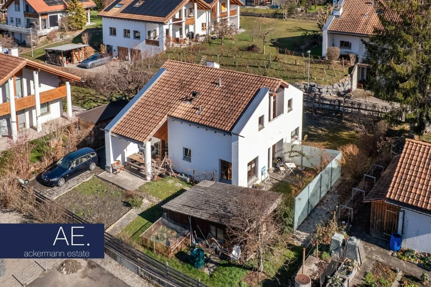 Living Happiness on the South Slope - Photo 2 of 11