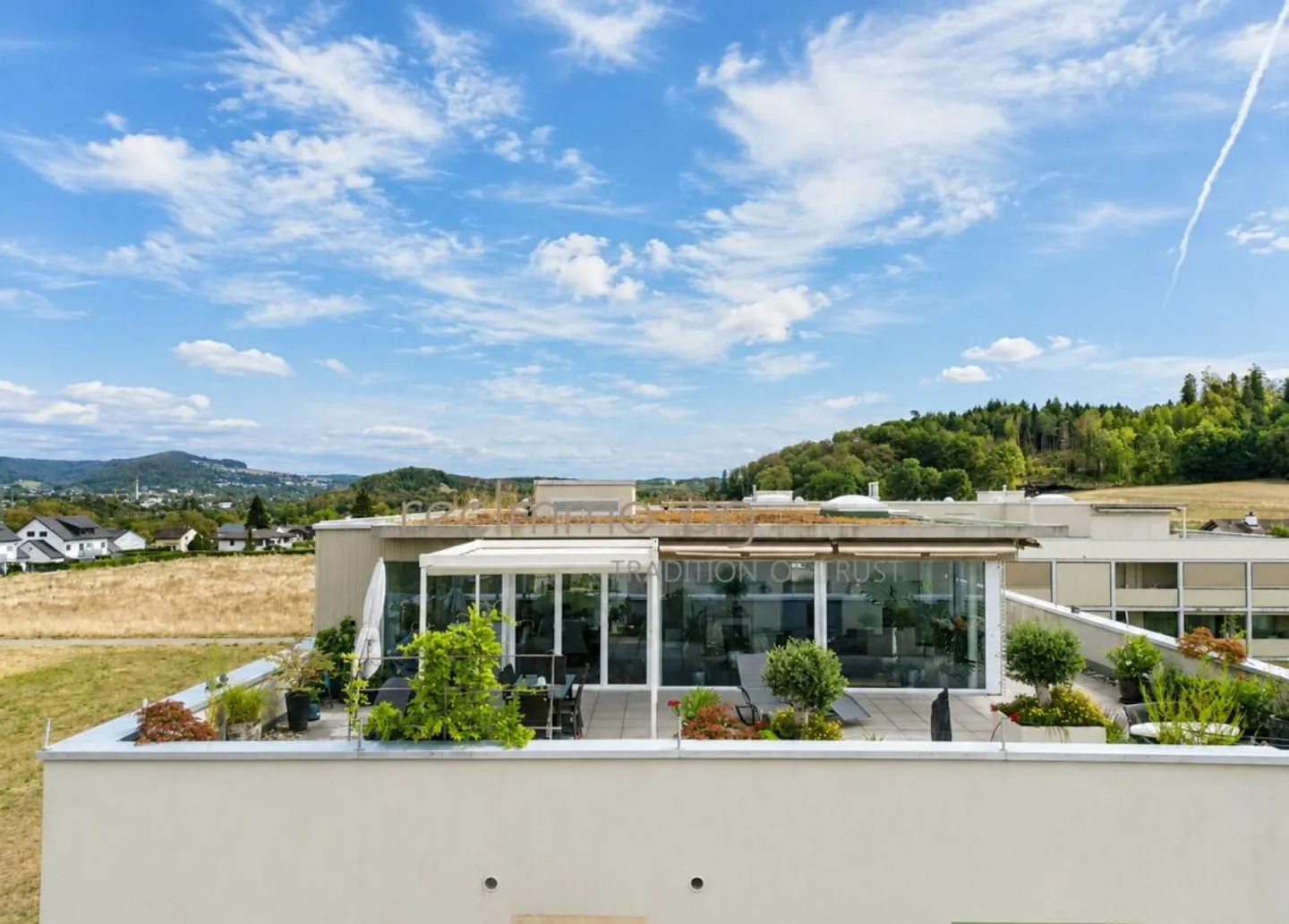 Appartement spacieux de 4,5 pièces avec terrasse exceptionnelle de 145 m² à Koblenz - Photo 4 sur 7