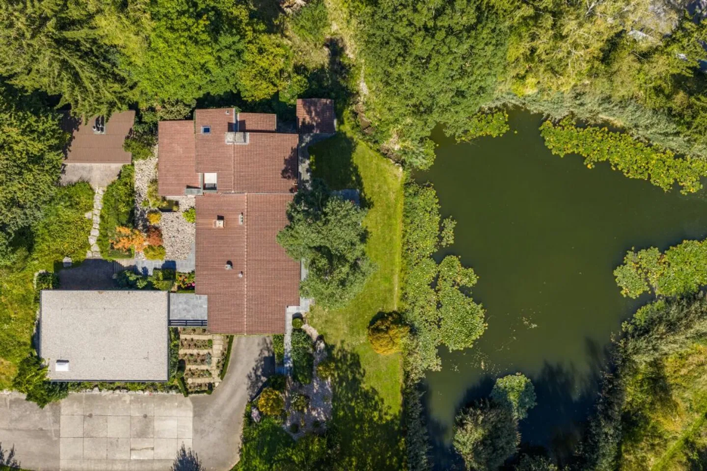 Villa pour esprits libres et artistes de la vie sur 10 000 m² entre Zurich et Zug - Photo 8 sur 13