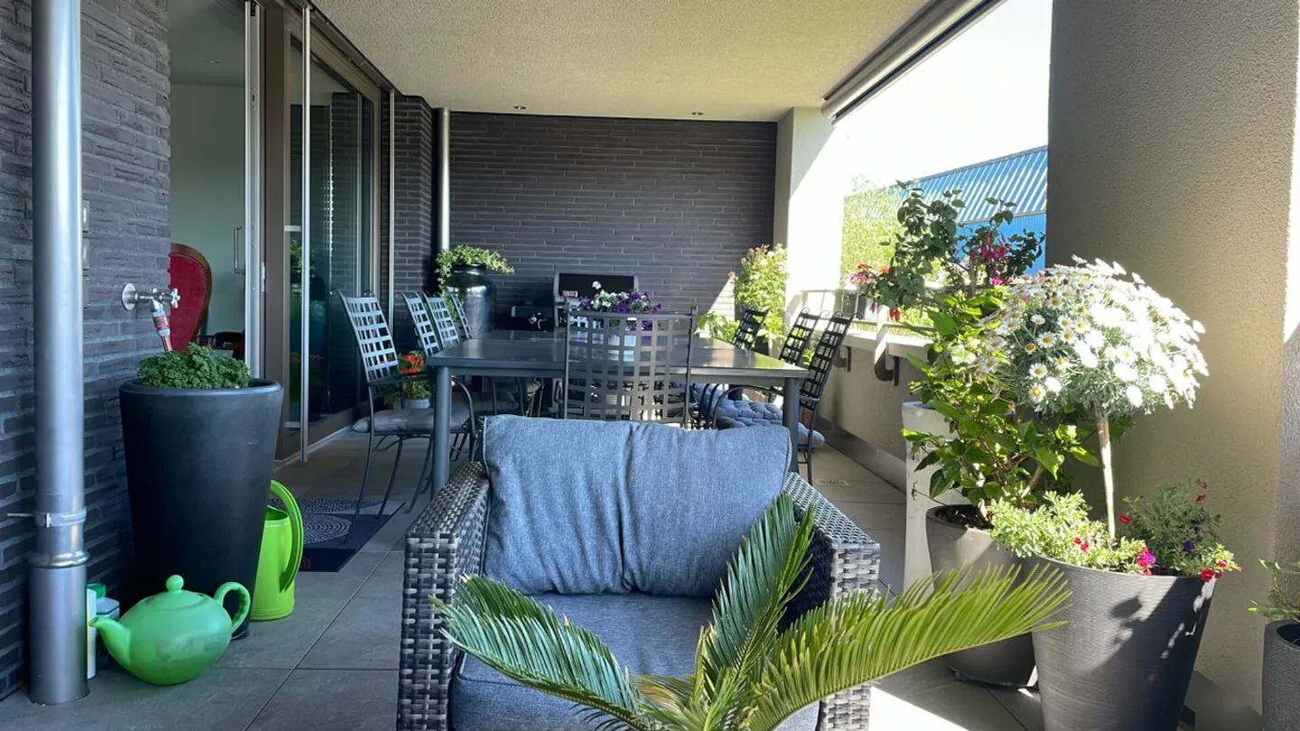 Modern 3.5-room apartment with spacious terrace - Photo 9 of 11