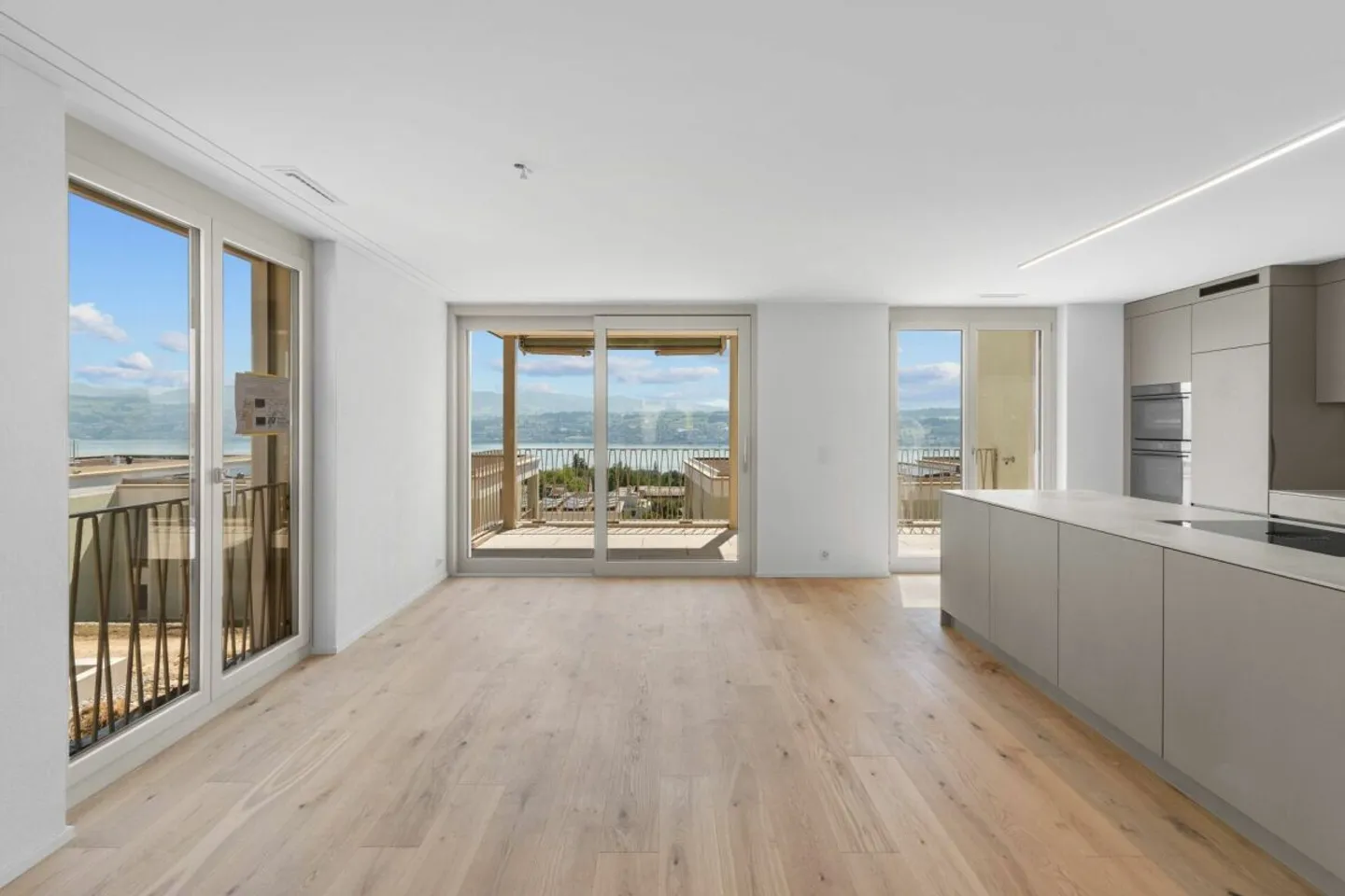 TILIA NOUVEAU | Vivre avec vue sur le lac à 180° - 3.5 pièces avec 111 m2 de surface habitable nette - Prêt à emménager à partir de mi-octobre 2026 - Photo 6 sur 13