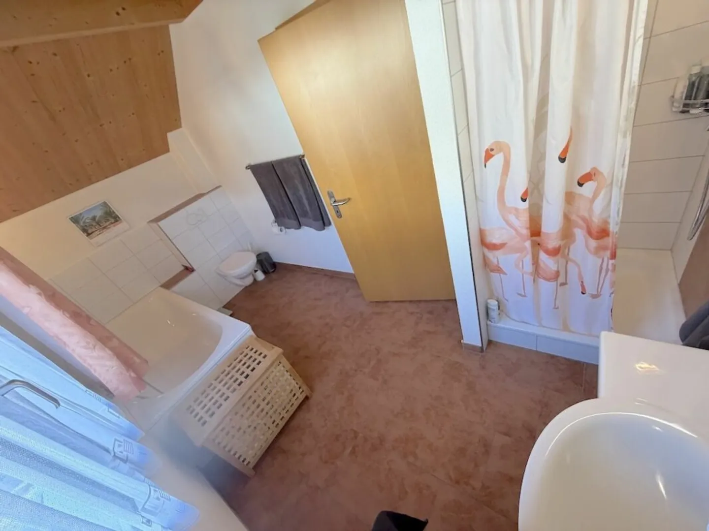 Single-family house with separate entrance and office with toilet. - Photo 10 of 13