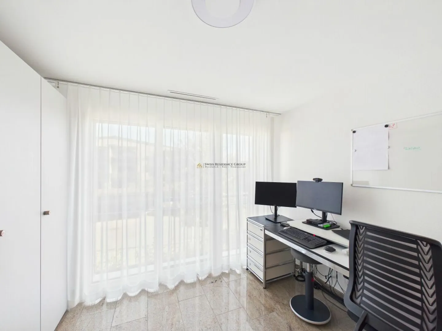 Appartement lumineux de 4,5 pièces avec grand balcon ensoleillé - Photo 8 sur 13