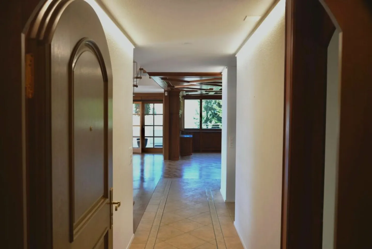 Appartement duplex exclusif de 5½ pièces avec vue panoramique sur le lac et les montagnes à Hergiswil - Photo 10 sur 13