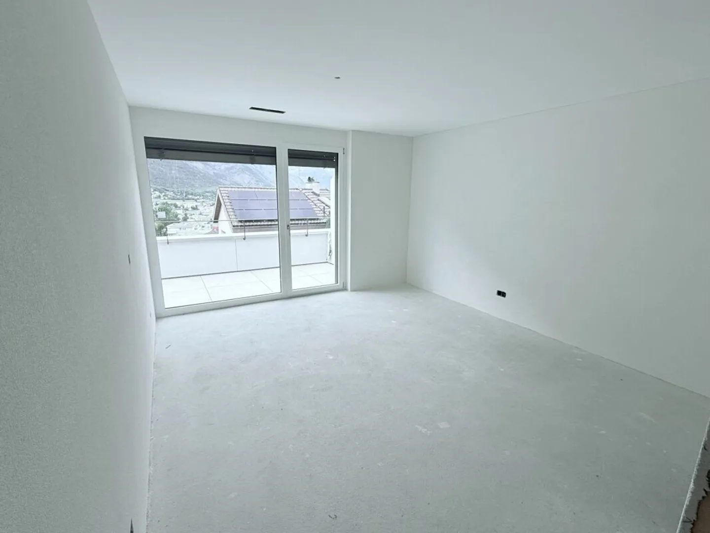 Unique penthouse apartment with alpine views in Brig and large sun terrace - Photo 12 of 13