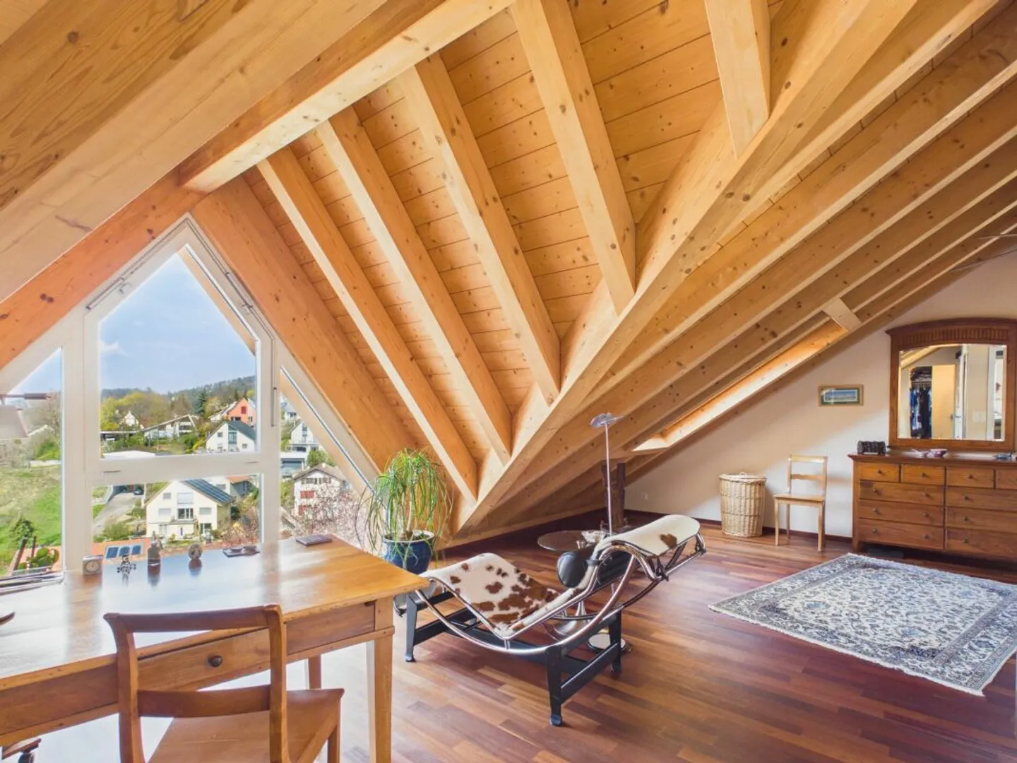 Casa unifamiliare indipendente in posizione tranquilla con vista fantastica - Foto 8 di 13