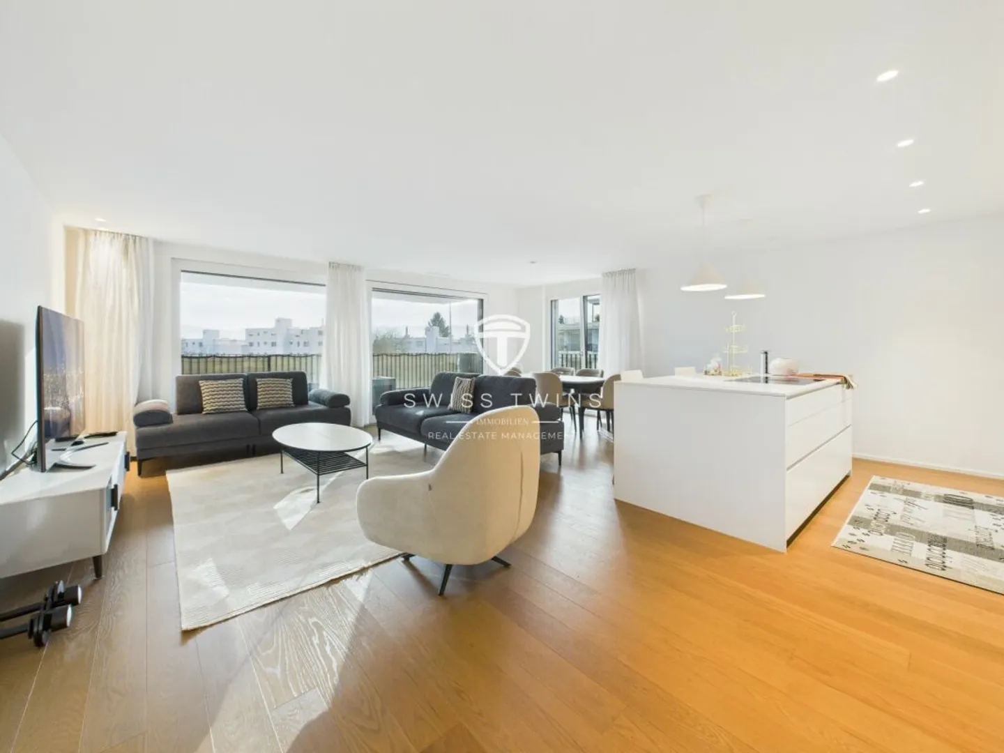 Modern 3.5-room terrace apartment with garden - Living at the highest level in Adlikon b. Regensdorf - Photo 4 of 13