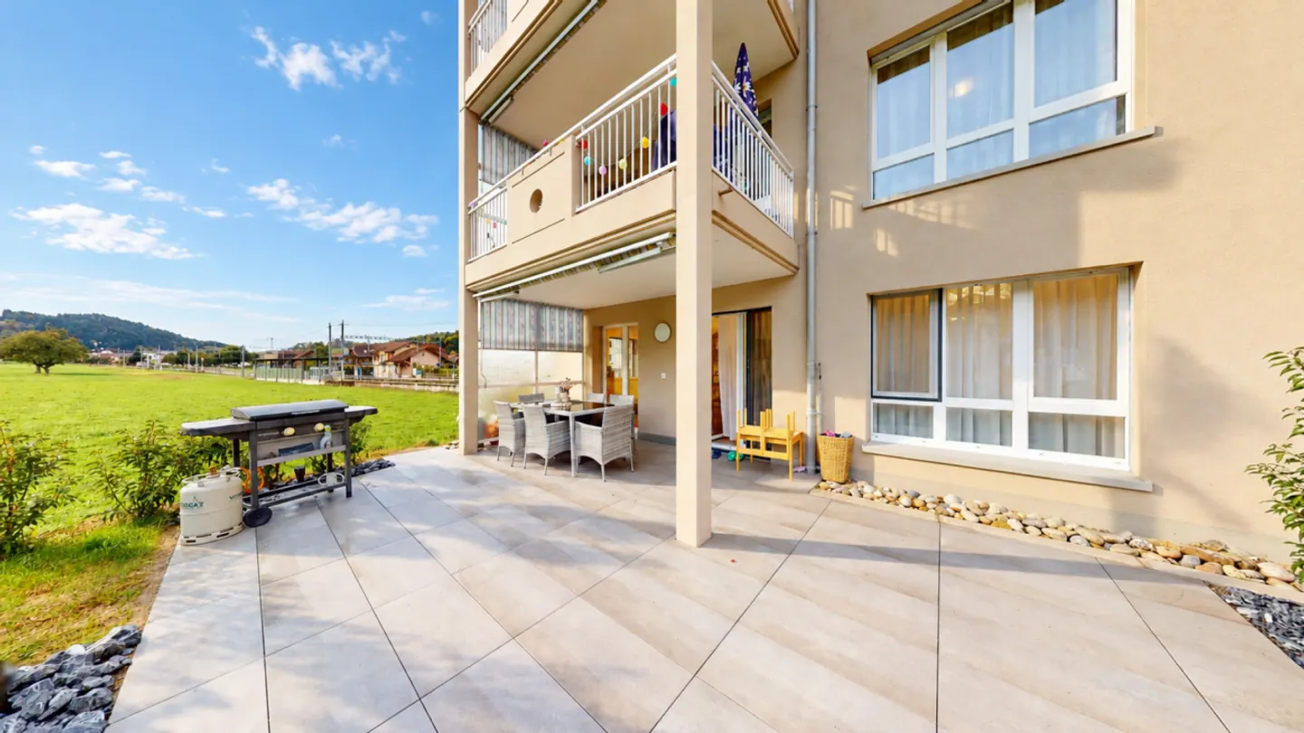 3.5 Zimmer Gartenwohnung mit sonnigem Sitzplatz und Blick ins Grüne - Photo 10 of 13