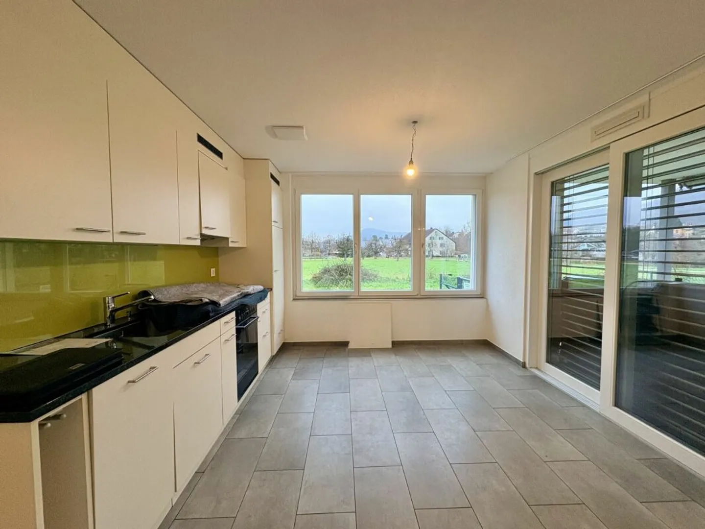 2.5-Zimmer-Erdgeschosswohnung mit grossem Gartenanteil in Gipf-Oberfrick - Photo 5 of 9