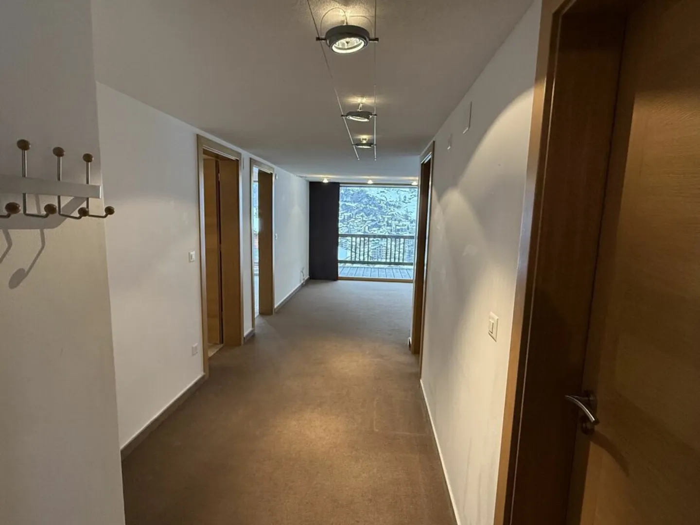Votre paradis personnel à Zermatt - Appartement de 3.5 pièces avec vue de rêve et studio - résidence secondaire - Photo 5 sur 13