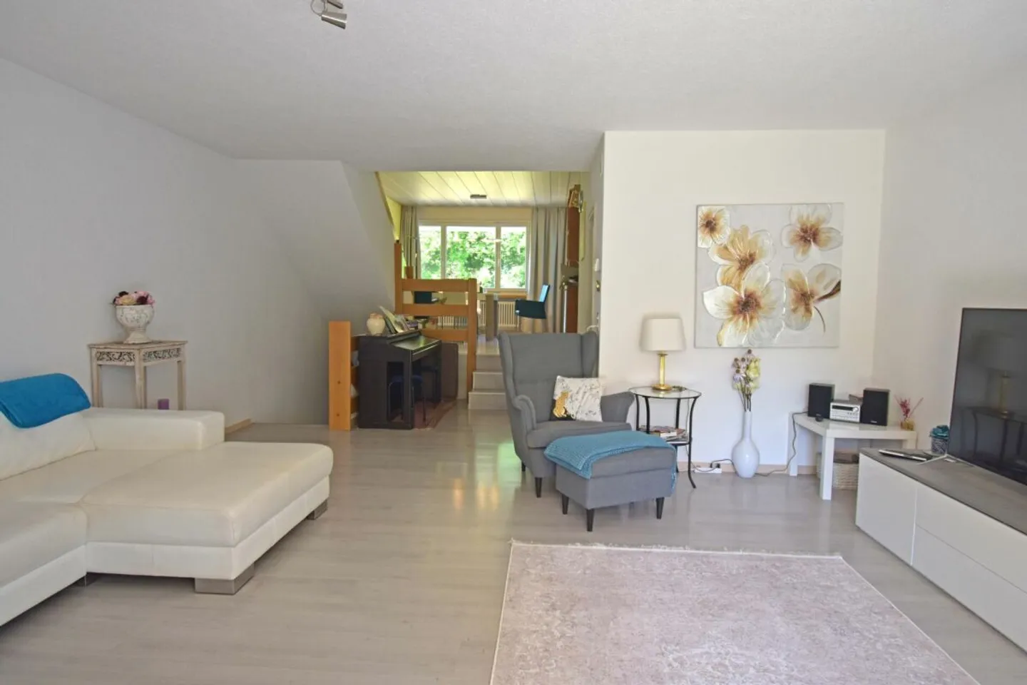 Modern Row House with Community Pool - Photo 4 of 13