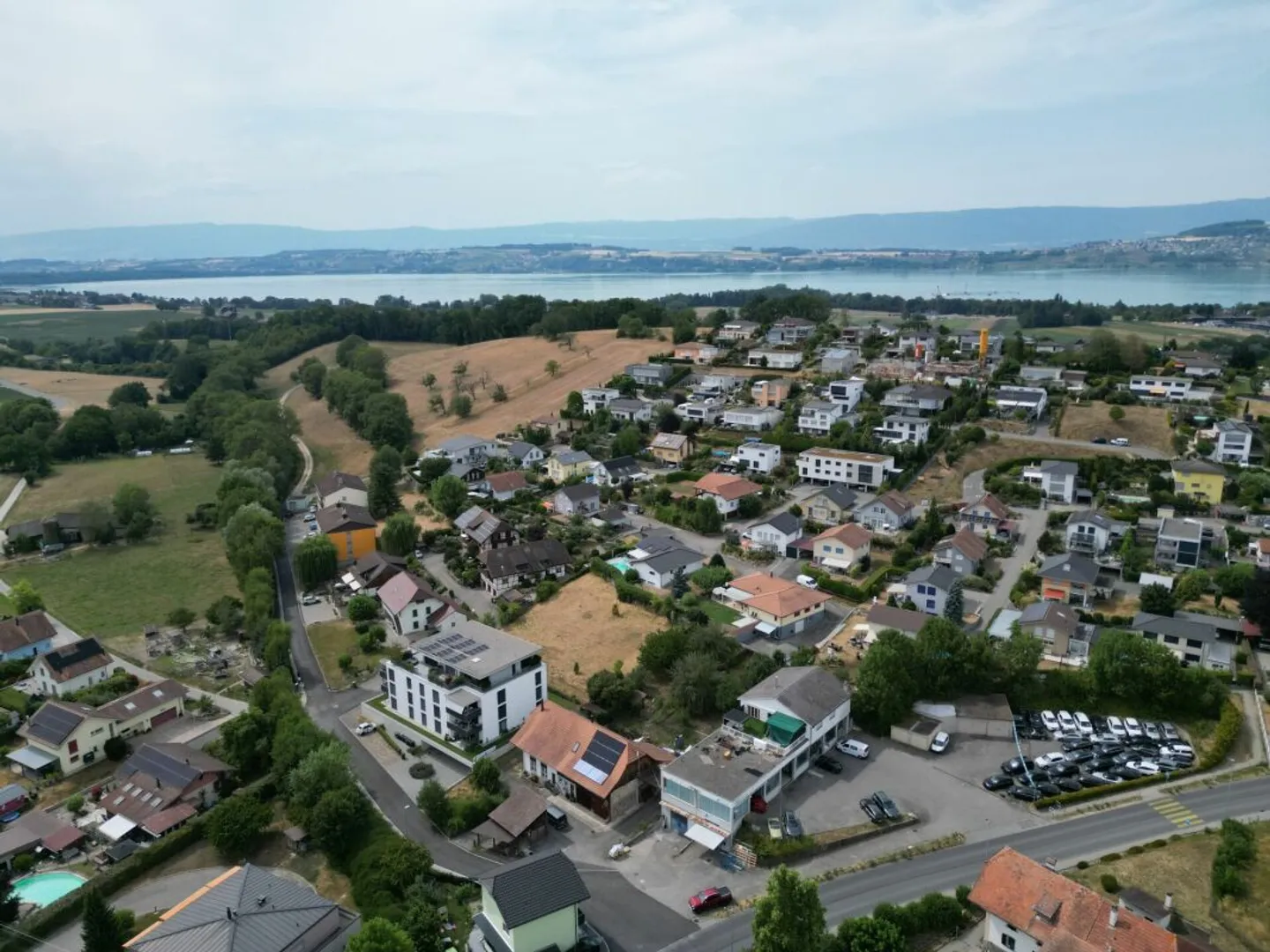 Terrain de construction exclusif dans un emplacement attrayant - Photo 10 sur 11