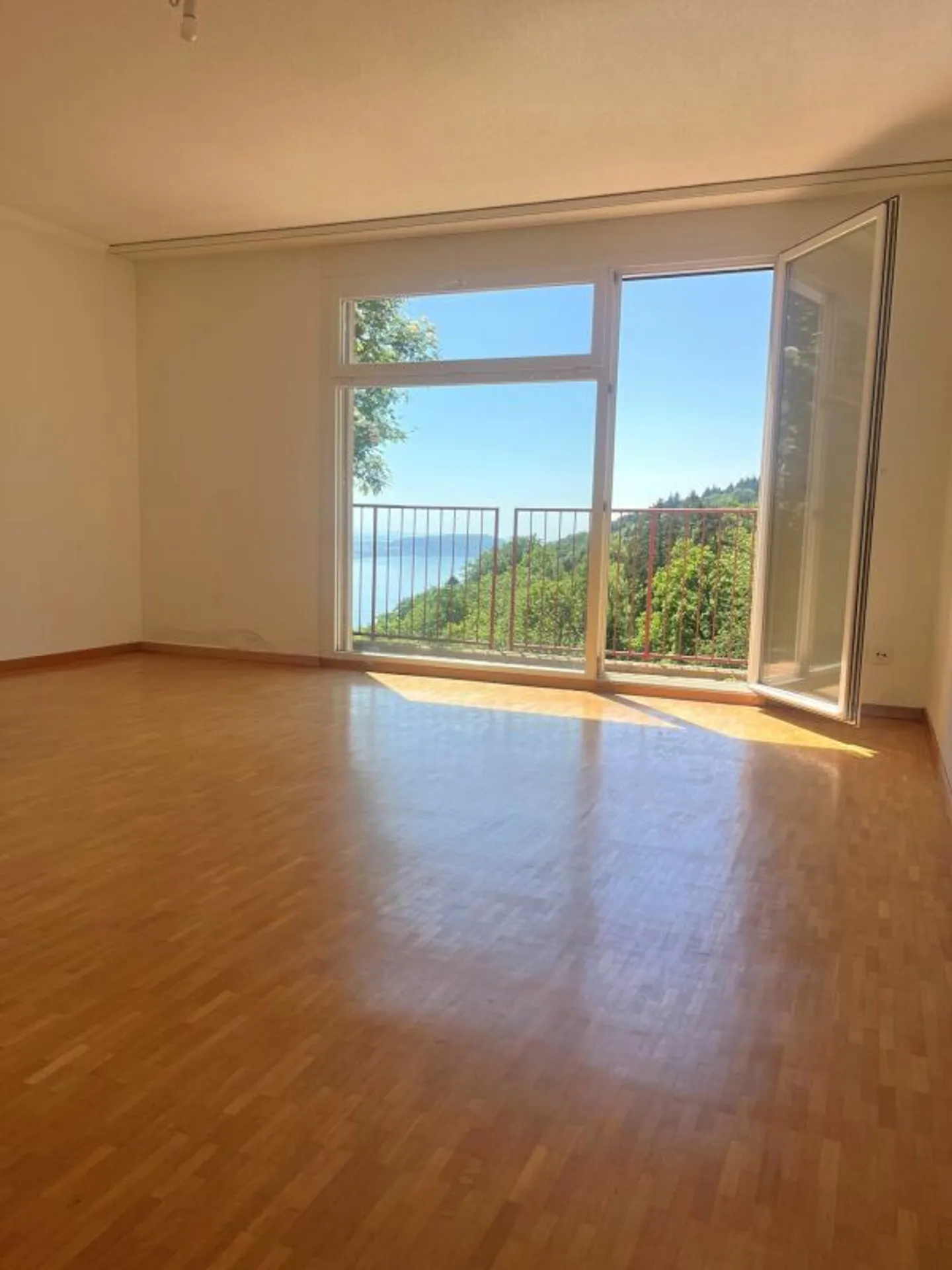 Charmante Wohnung mit Seeblick - Foto 8 von 13