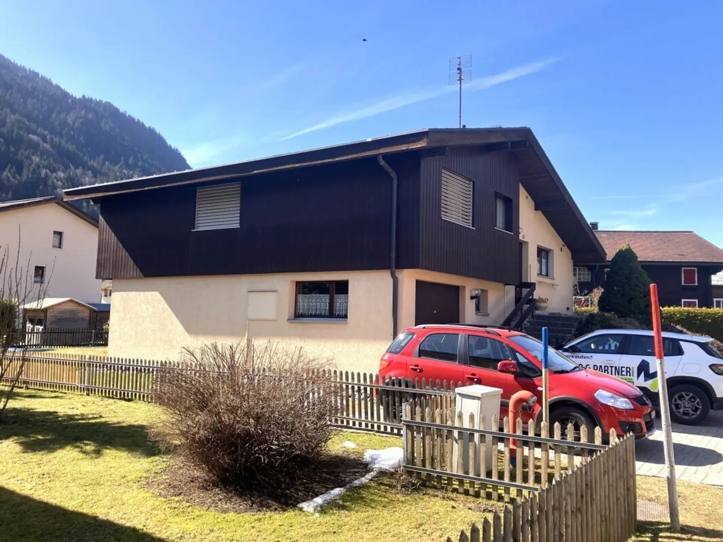 5.5-room single-family house with garden and panoramic view in Trun - for sale - Photo 3 of 10