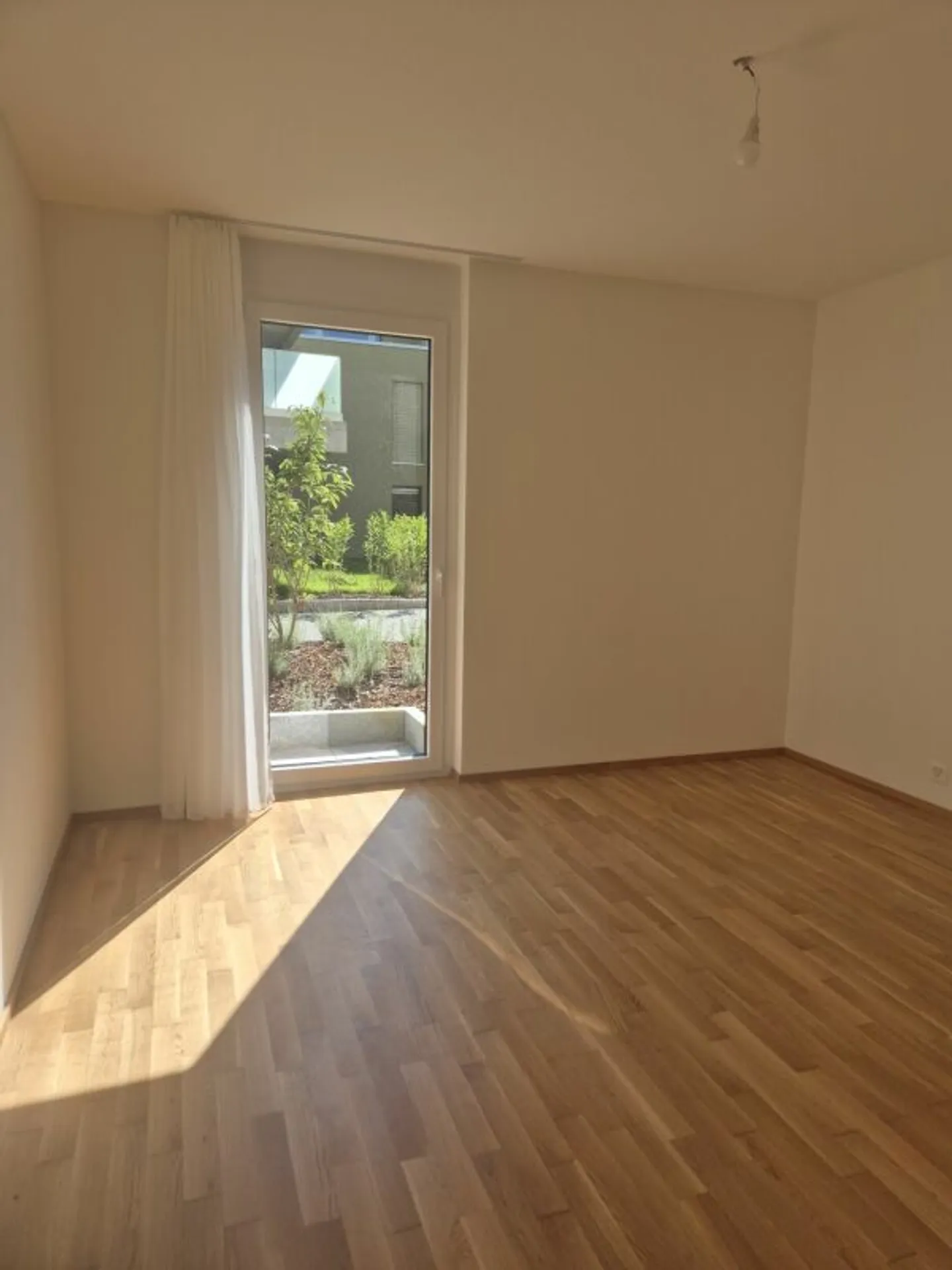Ground floor apartment with terrace, Uvrier - Photo 5 of 8