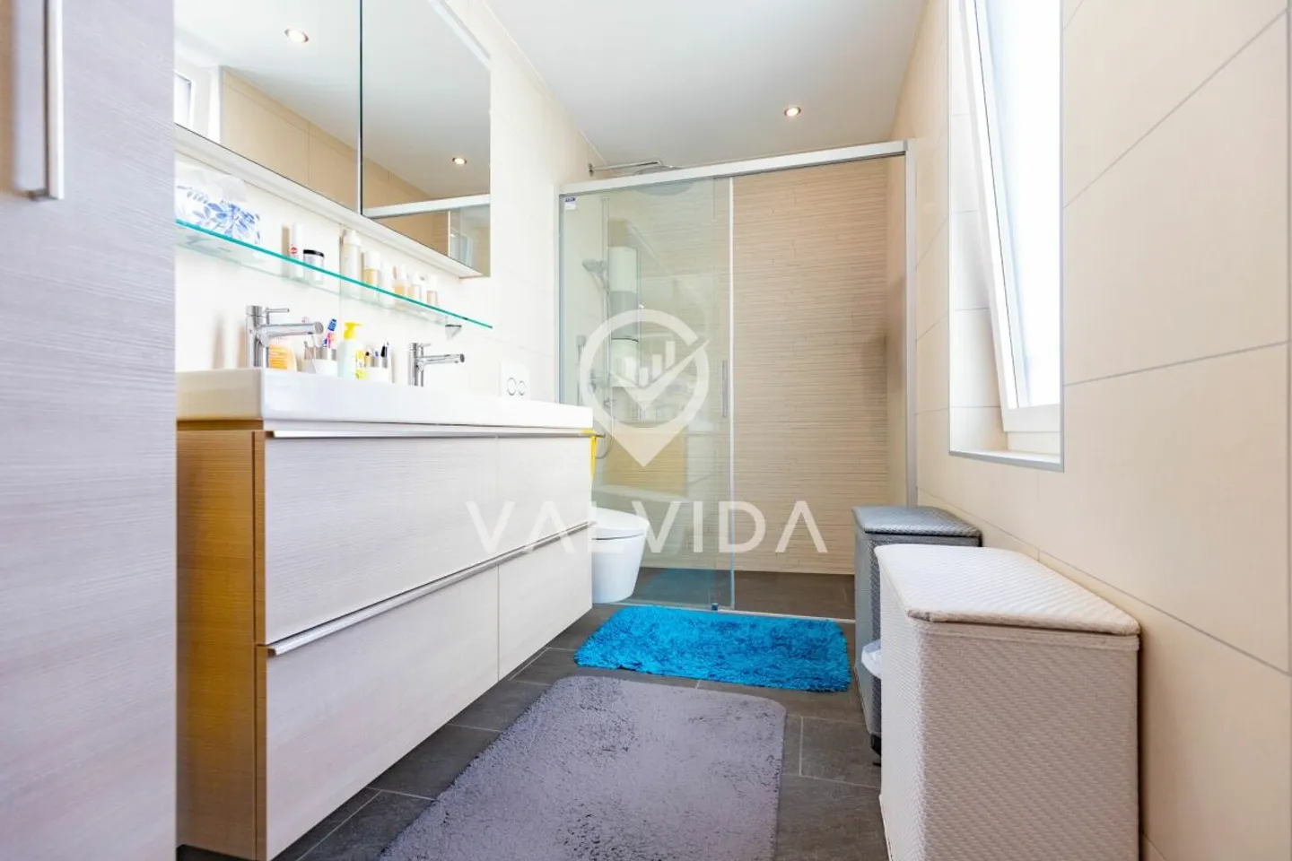 Moderne 5.5-Zimmerwohnung mit Wintergarten und hochwertiger Ausstattung - Foto 6 von 13