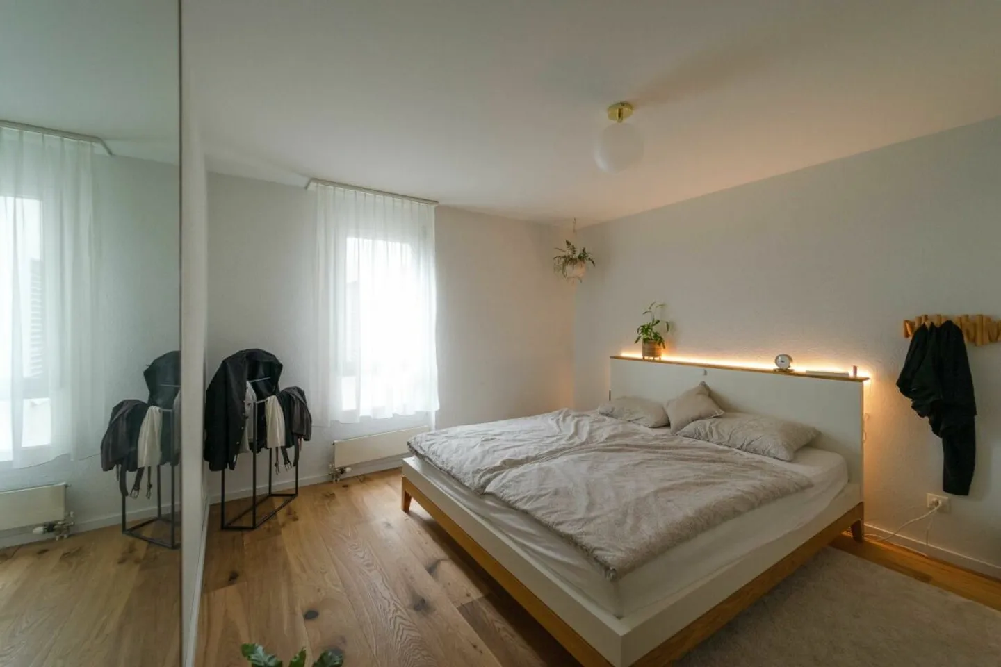 Spacious 4½-room apartment with winter garden and two underground parking spaces - Photo 5 of 12