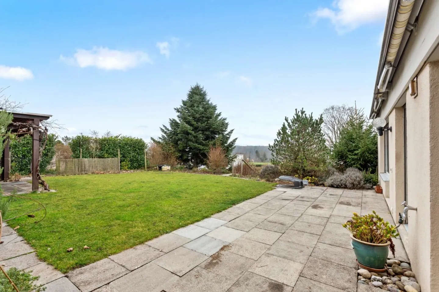 Emplacement résidentiel privilégié à Dachsen - Vue panoramique incluse ! - Photo 4 sur 13