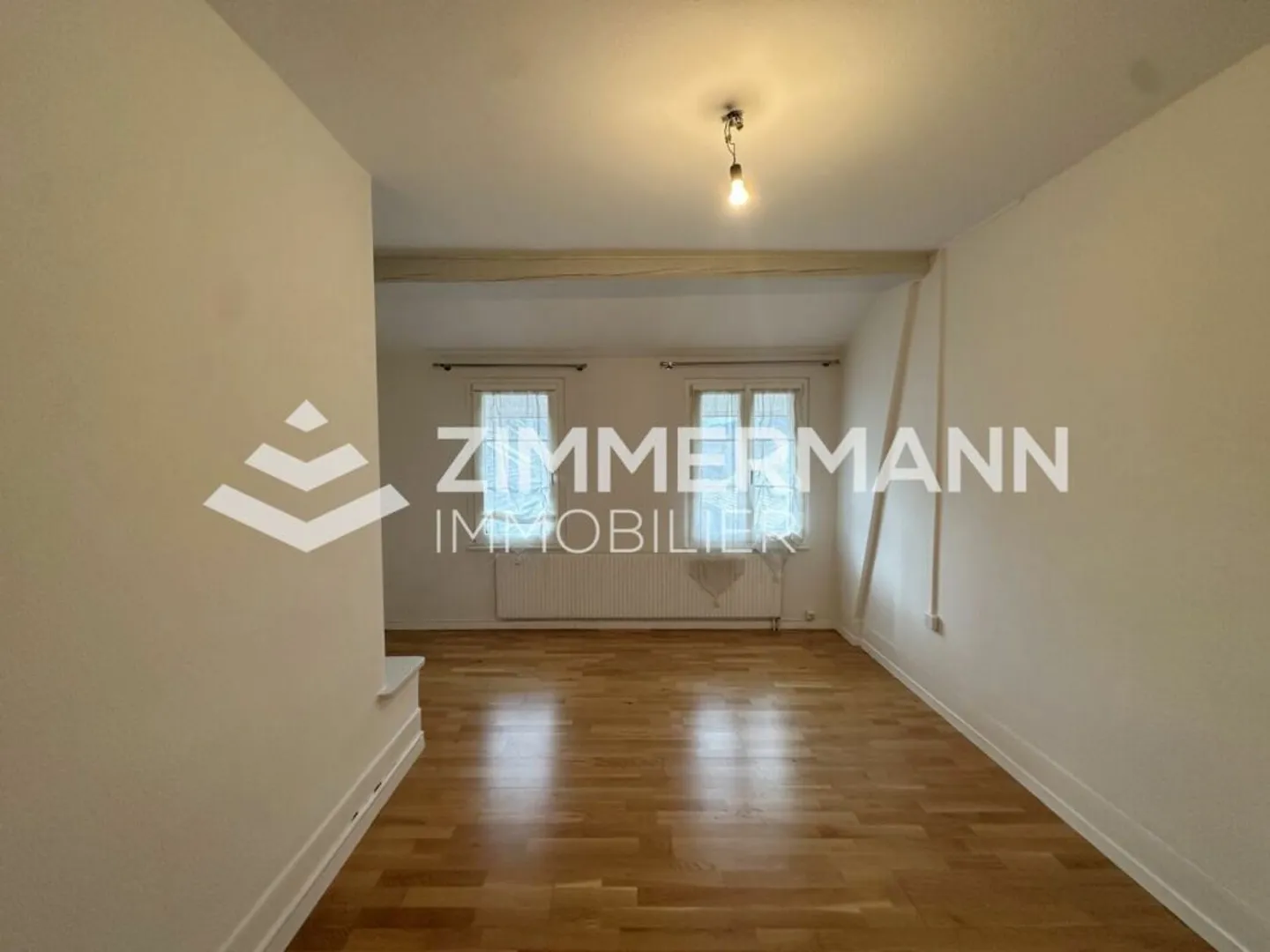 Charming flat with private entrance - Photo 2 of 7