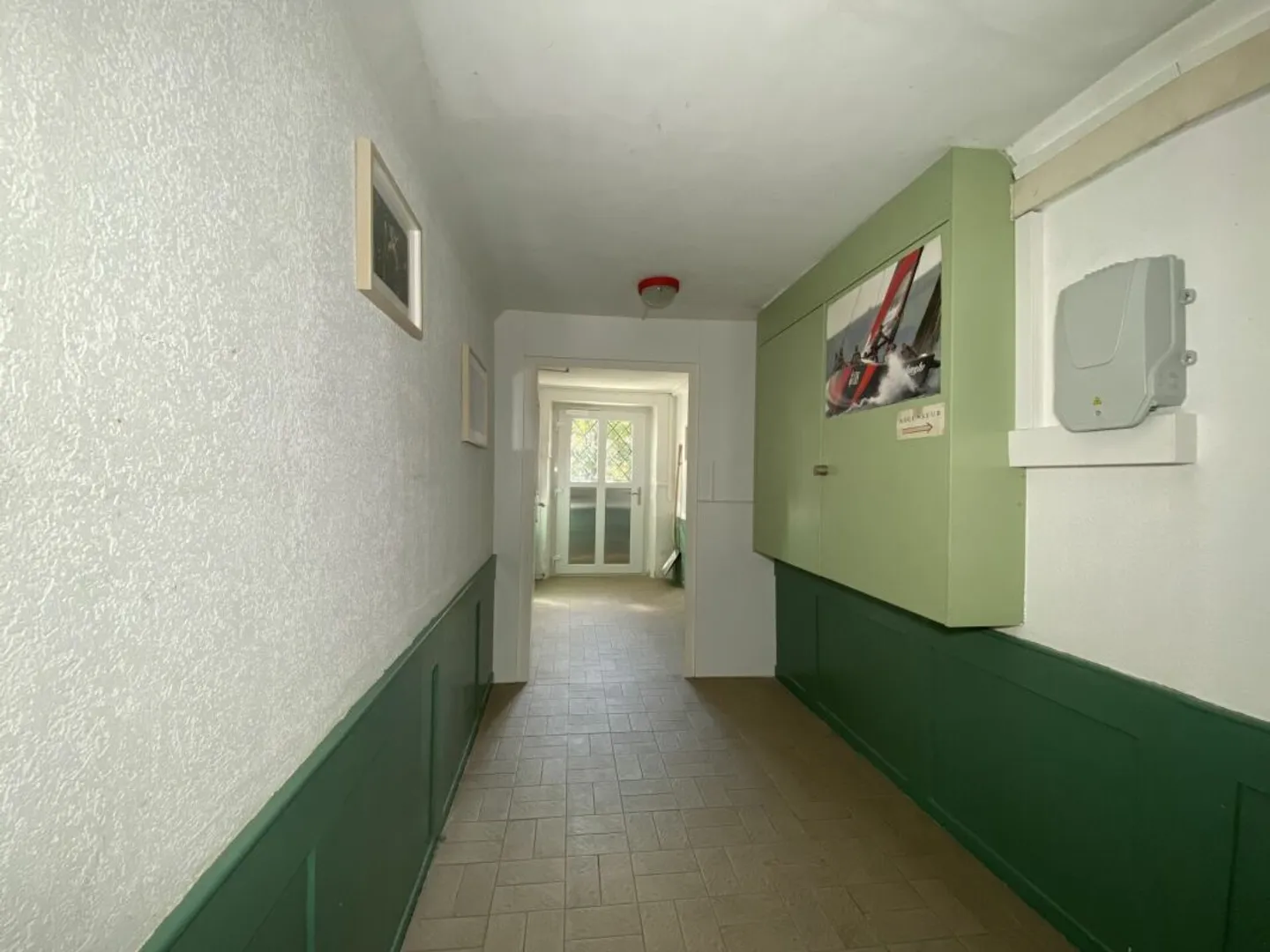 6.5-room apartment with private garden - Photo 13 of 13