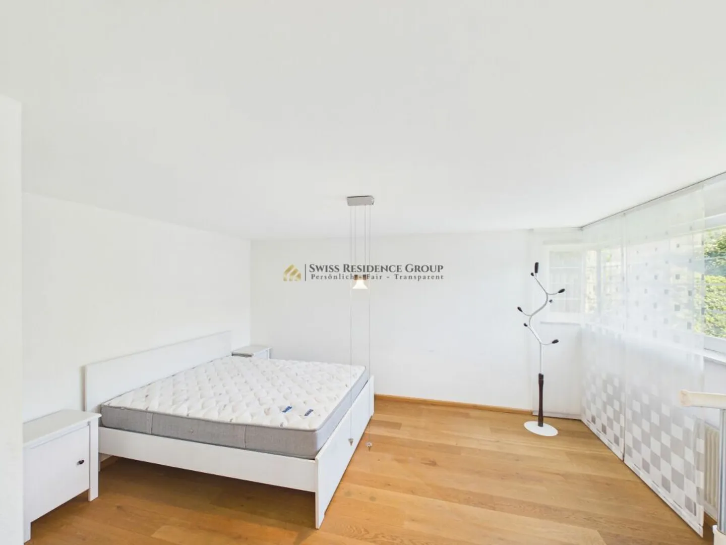 Spacious 6-Room Single-Family House with Garden Idyl and Garage - Photo 6 of 13