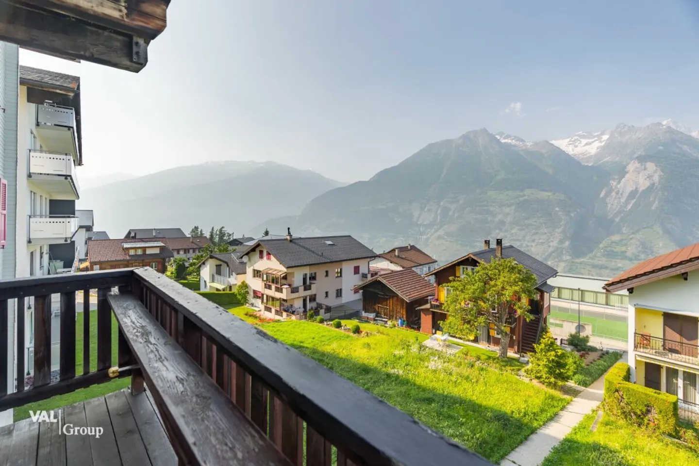 Affascinante casa sopra la valle - con vista libera - Foto 1 di 13