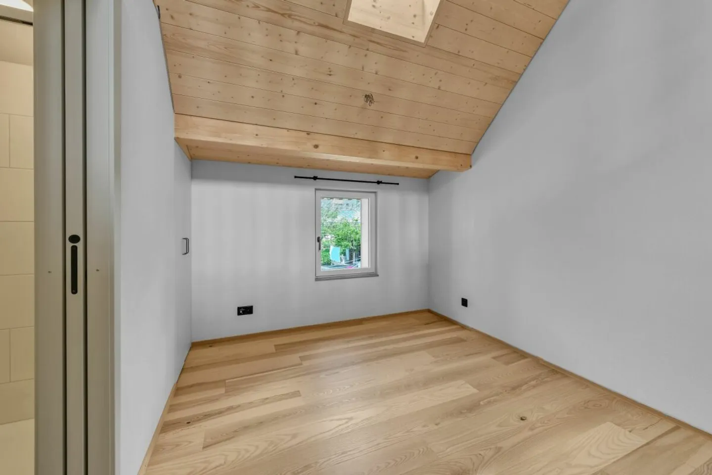 Move in and feel at home: Charming 3.5-room house part, completely renovated and ready to move in in Bazenheid - Photo 13 of 13